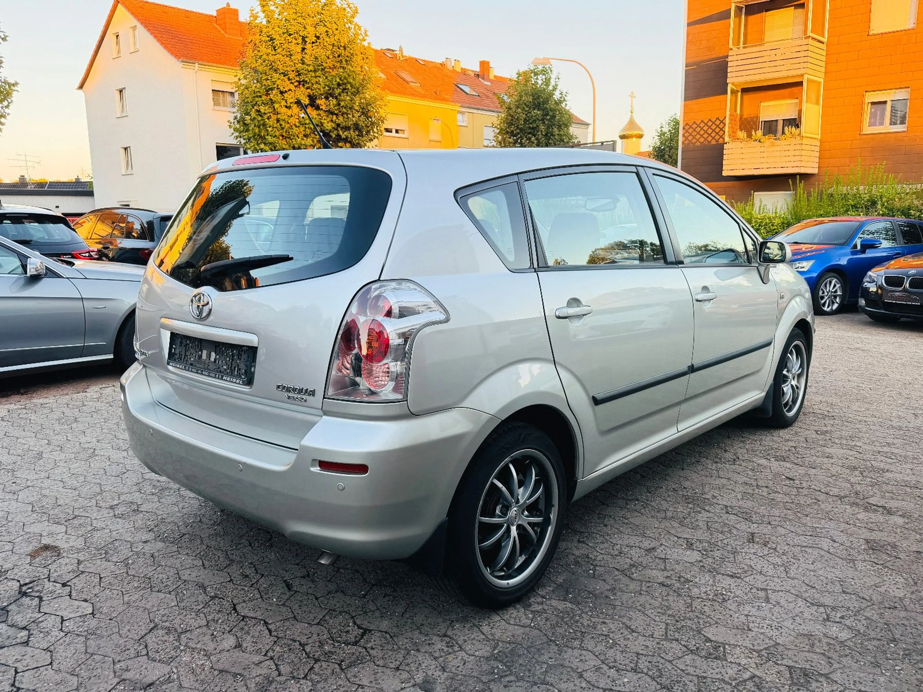 Toyota Corolla Verso 1.8 Sol 7-Sitzer Tempomat PDC — photo 5