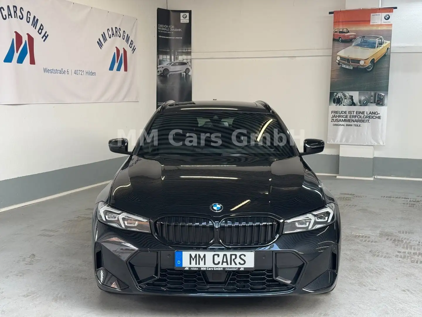 BMW 320 d Touring Sport ACC|HUD|HKSound|PANO|eSitze| Zwart - 2