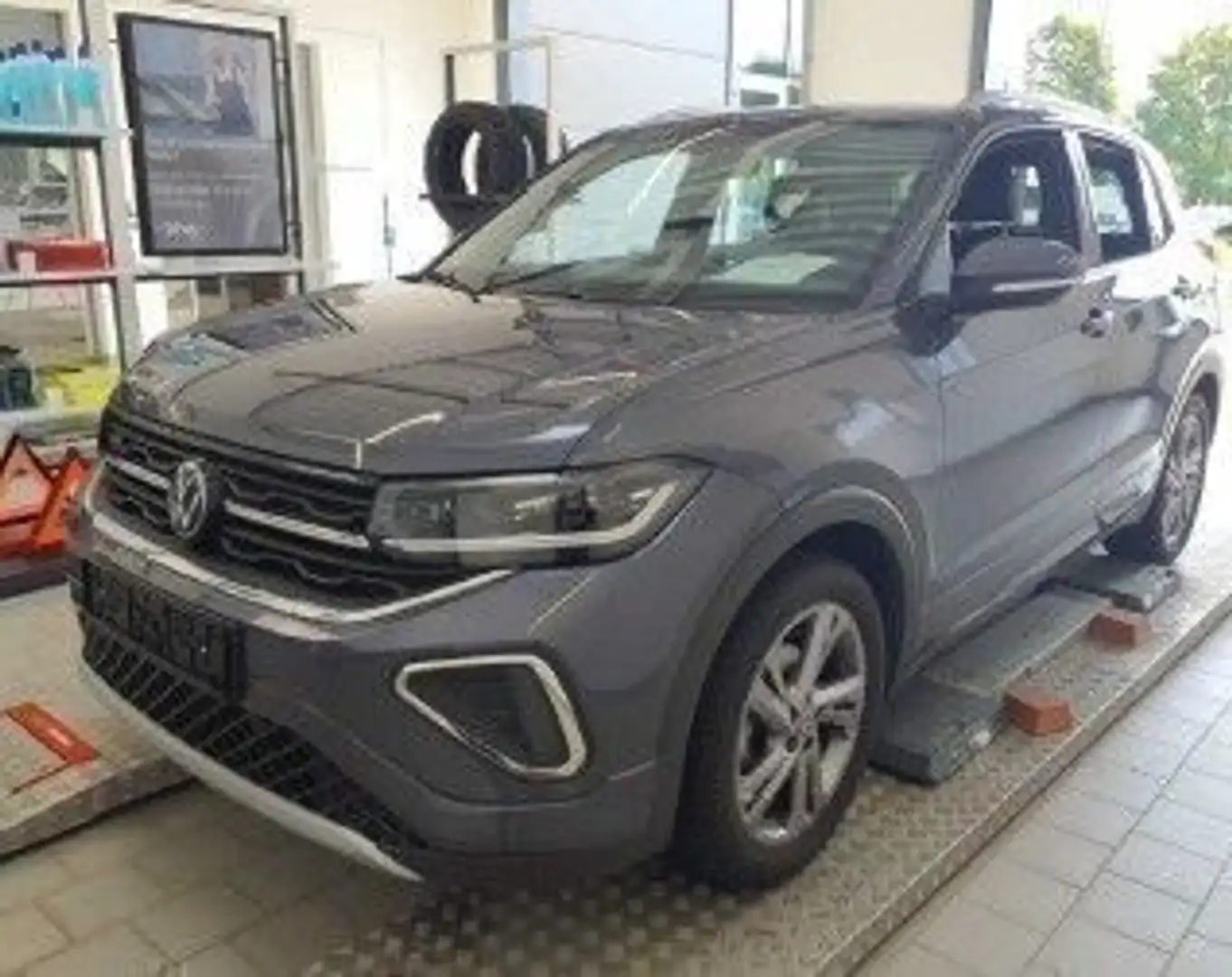 Volkswagen T-Cross 1.5 TSI DSG R-Line Infotainment Keyless Grau - 2