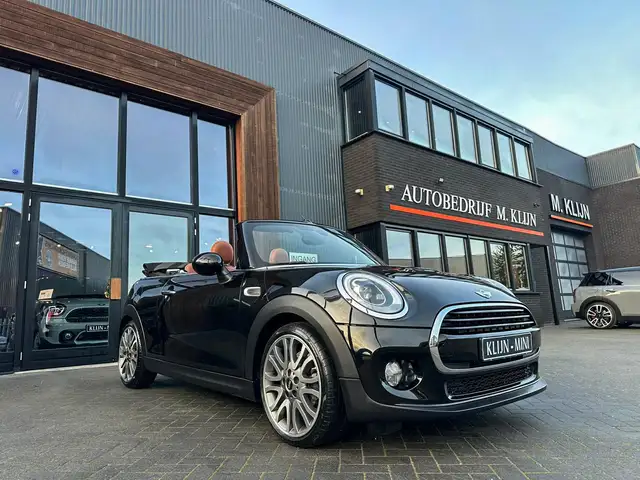 MINI Cooper Cabrio Mini 1.5 Chili Serious Business Aut/Bruin Leer/Nav