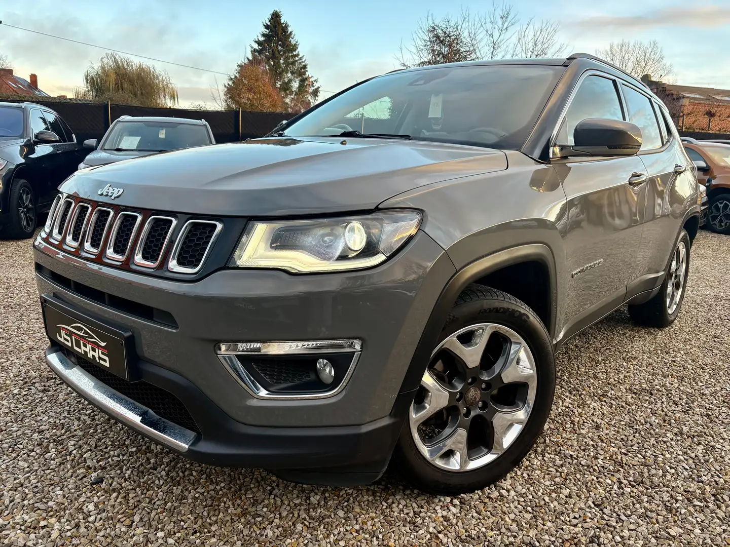 Jeep Compass 1.4 Turbo 4x2 Blackstar*1er PROPRIETAIRE*GPS*CUIR* Gris - 1