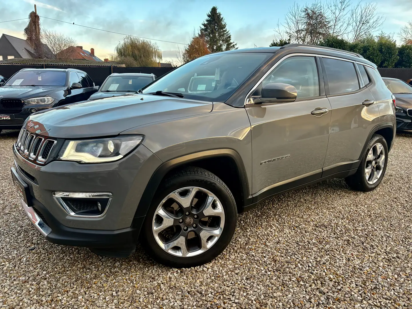 Jeep Compass 1.4 Turbo 4x2 Blackstar*1er PROPRIETAIRE*GPS*CUIR* Gris - 2