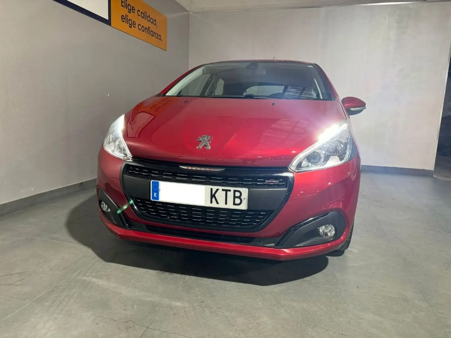 Peugeot 208 1.6BlueHDi GT Line 100 Paars - 2