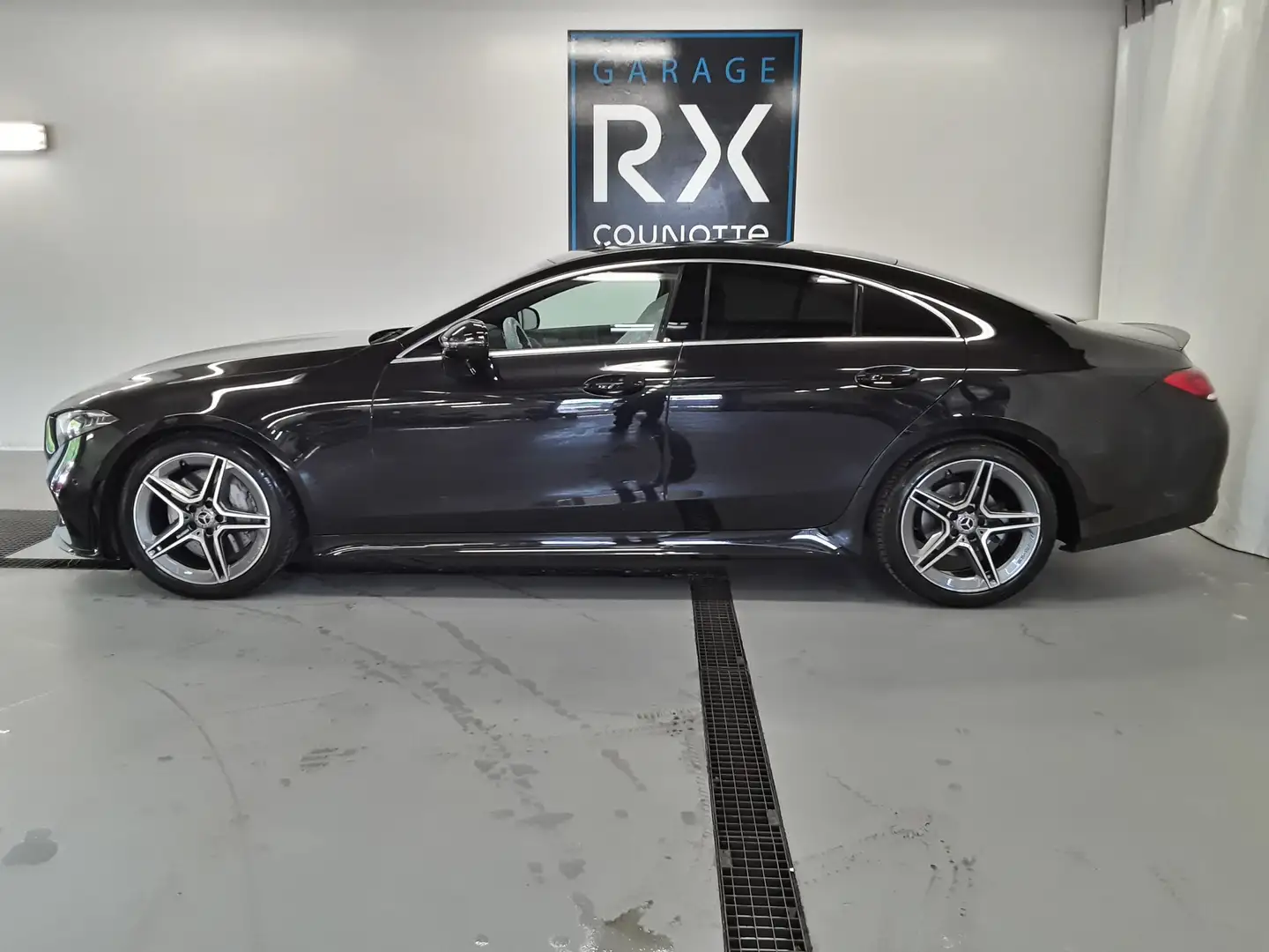 Mercedes-Benz CLS 300 d Negru - 2