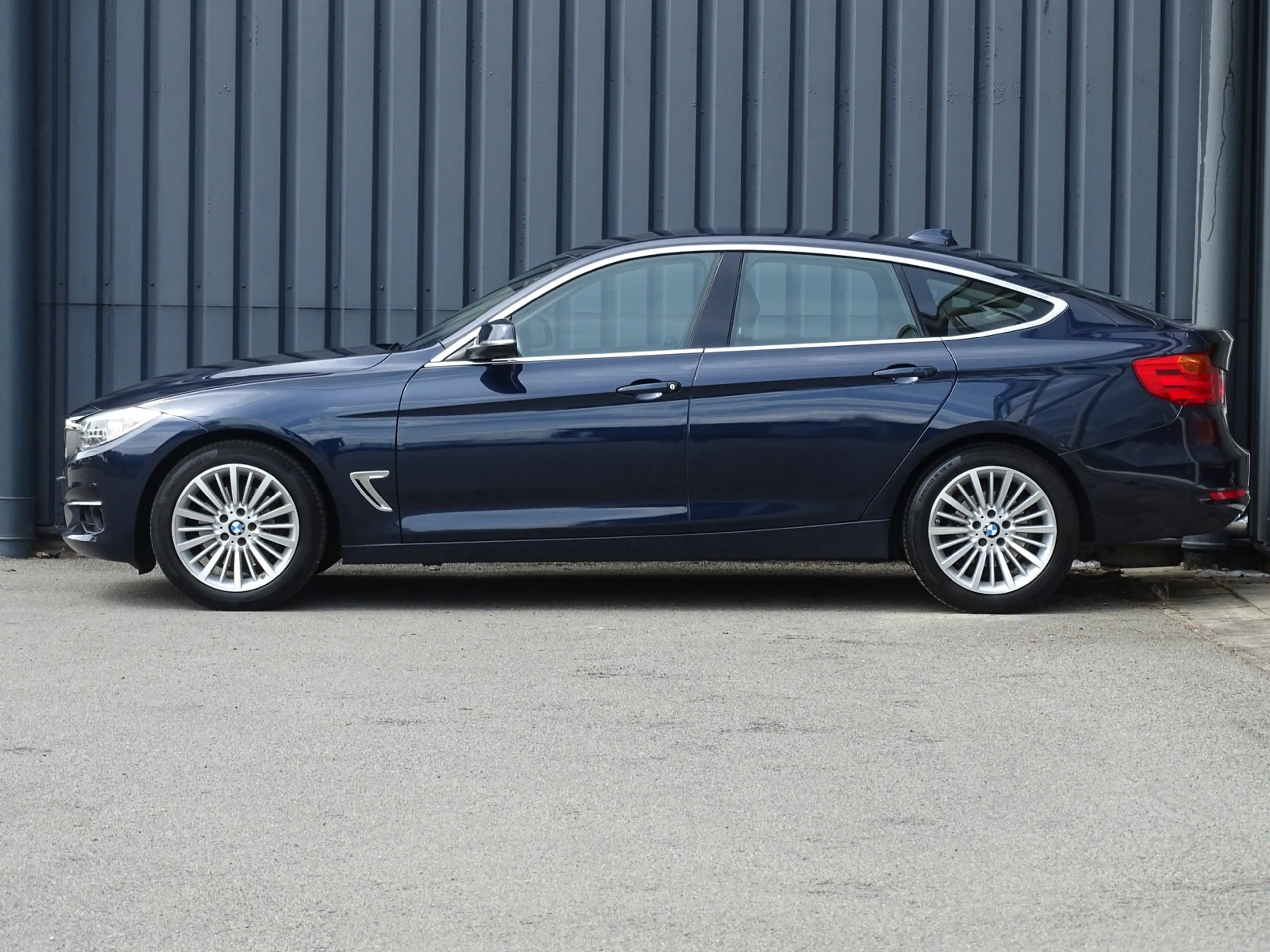 BMW 328 3-serie Gran Turismo 328i xDrive High Executive | — photo 2