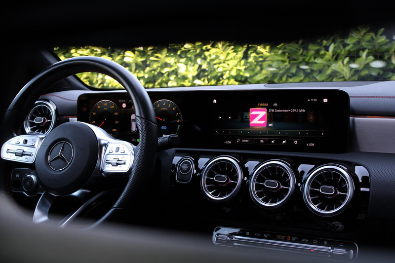 Mercedes-Benz CLA 250 Shooting Brake e AMG Line PANO | MAT — photo 12