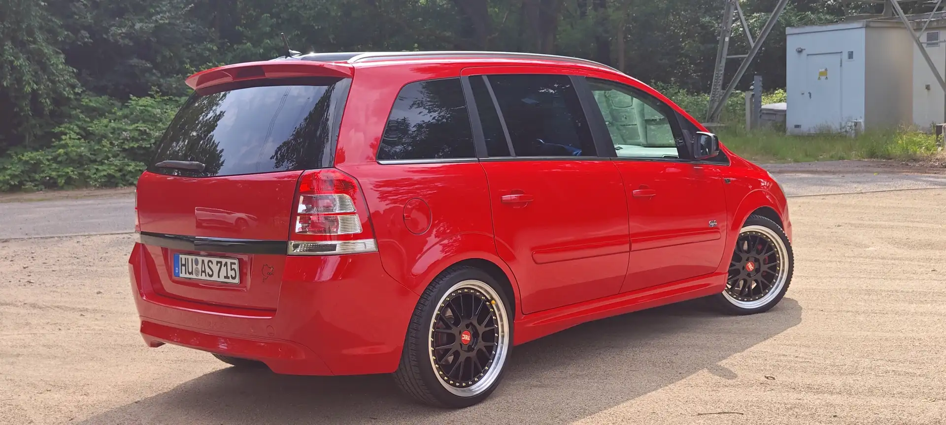 Opel Zafira 1.9 CDTI OPC*Voll*19 Zoll*Pano* Rojo - 2