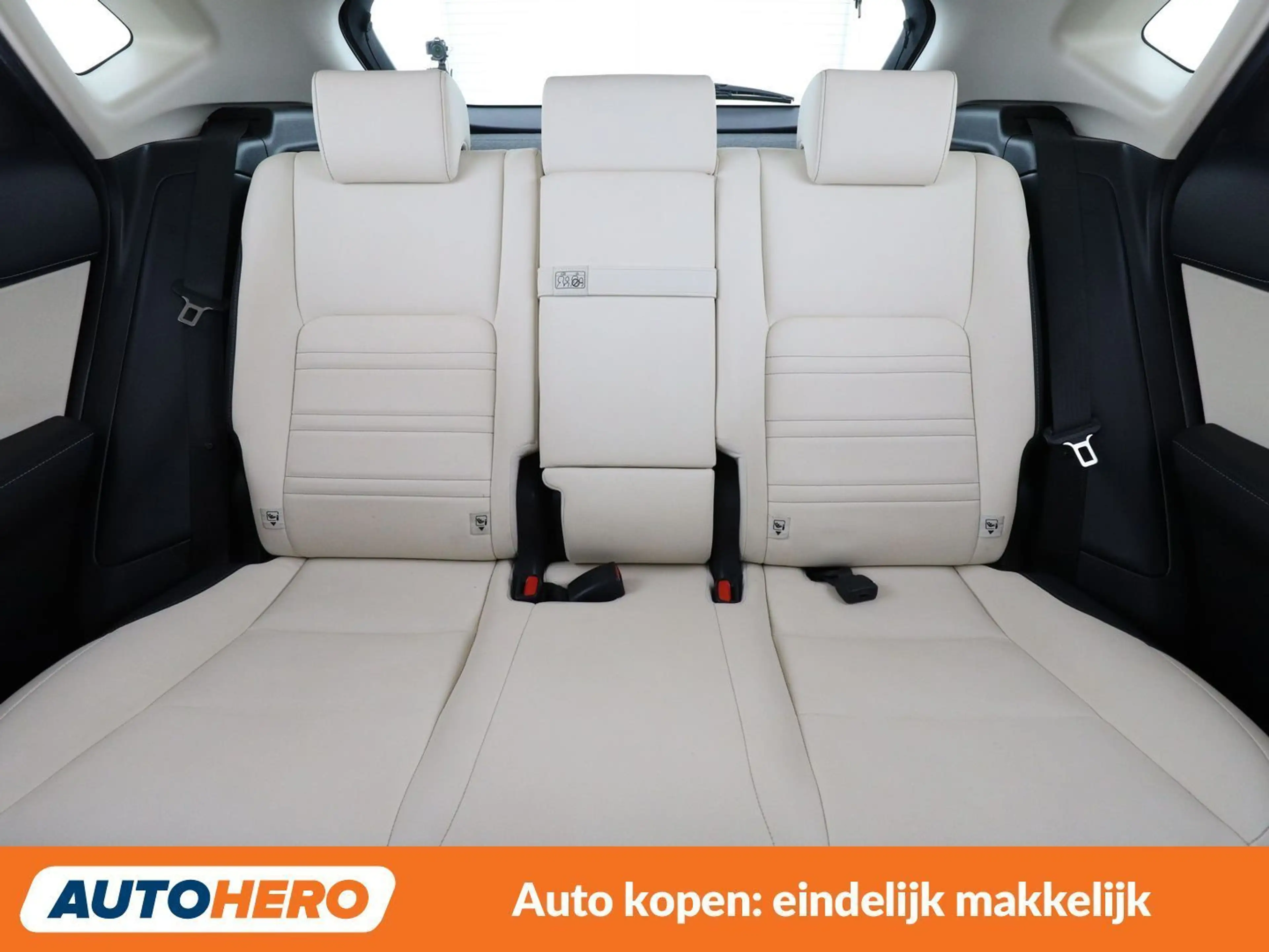 Lexus NX 300h NX 300h E-Four Pack Business — photo 15