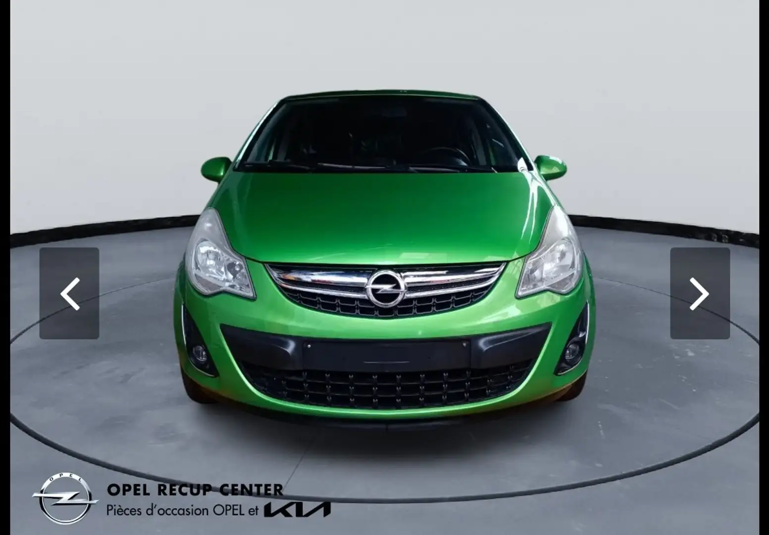 Opel Corsa 1.2i Black Edition Vert - 1