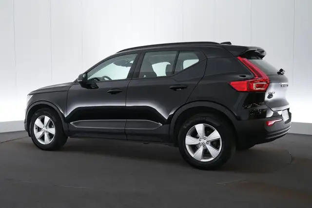 Volvo XC40 1.5 T2 Momentum Core LED GPS PDC Carplay