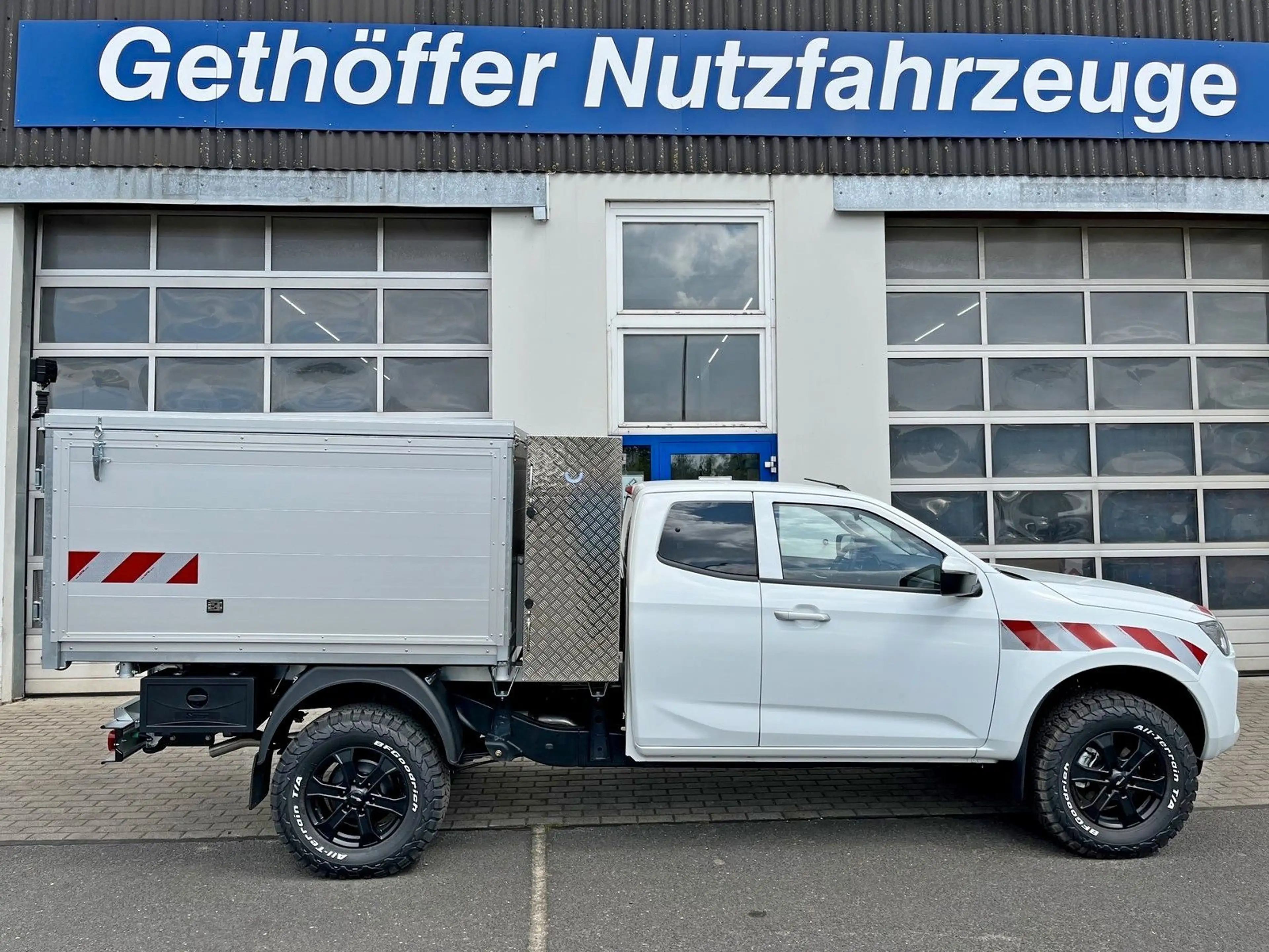 Isuzu D-Max Space Cab LS AT BIG-MAX L2Kipper Schredder — photo 7