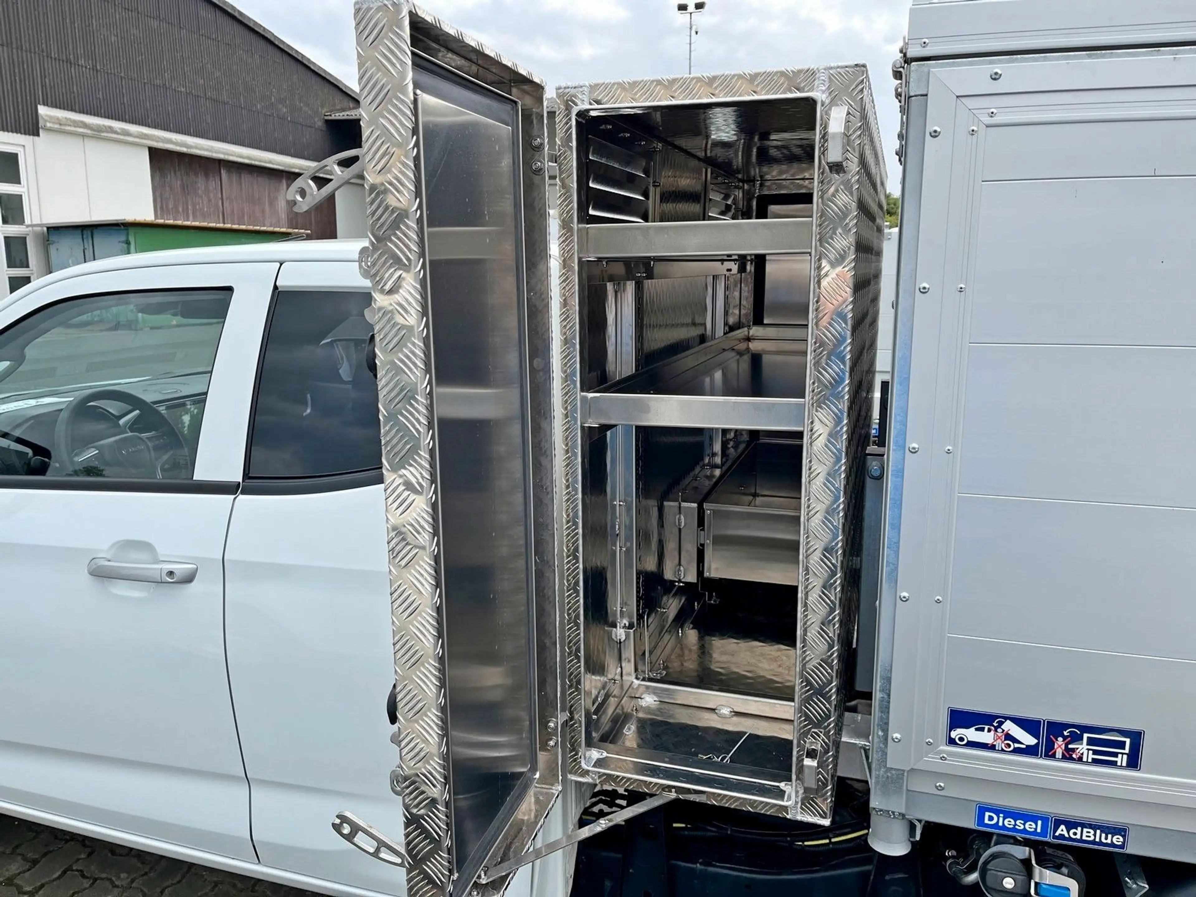 Isuzu D-Max Space Cab LS AT BIG-MAX L2Kipper Schredder — photo 11