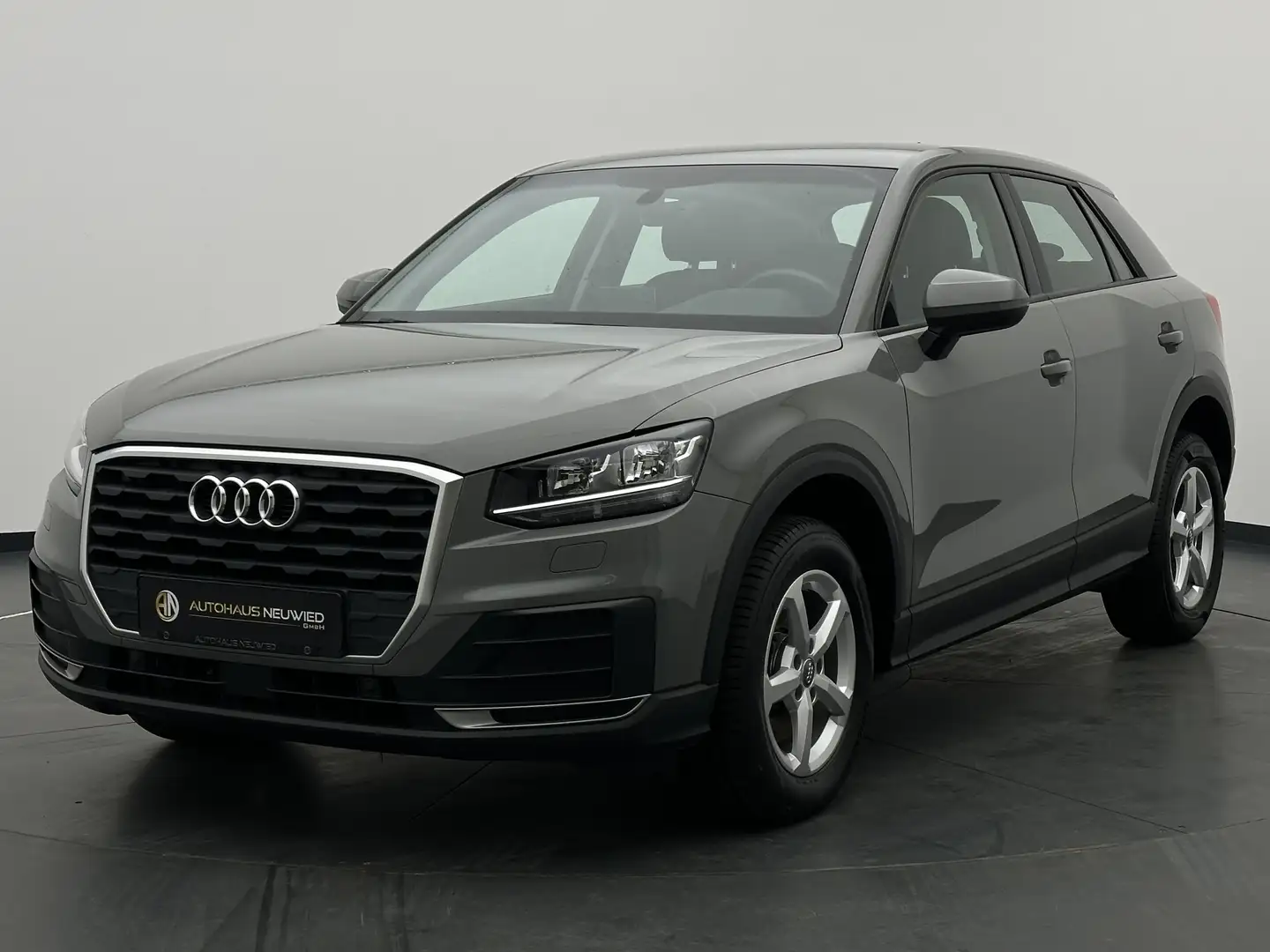 Audi Q2 Q2 35 TDI +NAVI+CAM+PDC+SHZ+1HD+SONDERLACK+ Grijs - 2