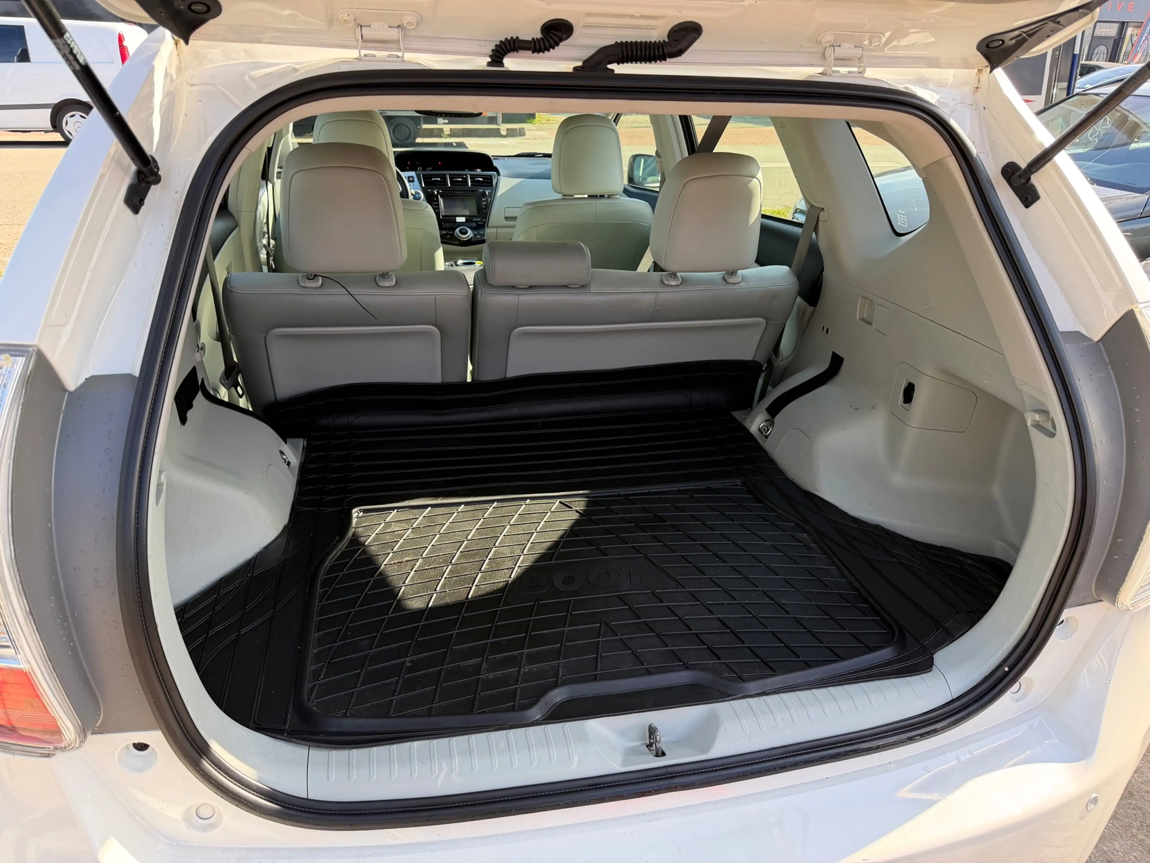 Toyota Prius+ Prius Wagon 1.8 Dynamic Business 96g Aut/Navi/Crui — photo 9