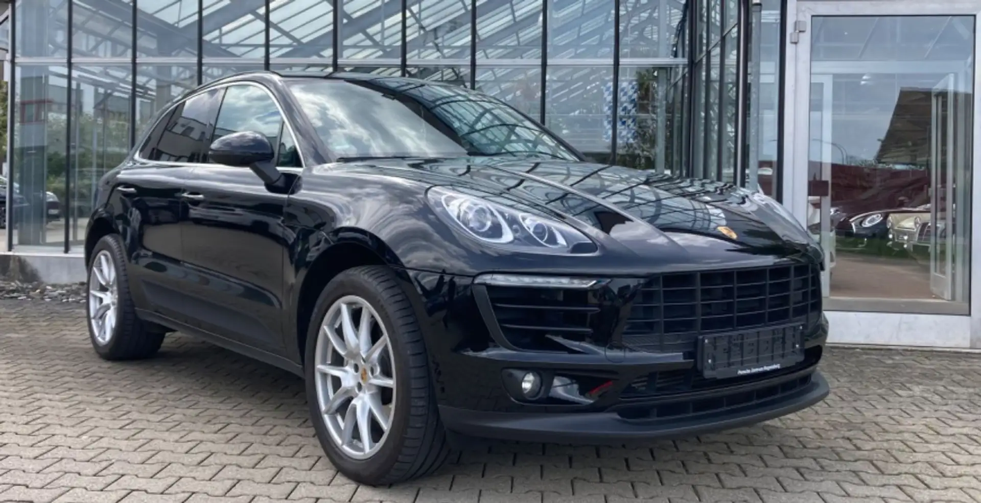 Porsche Macan S Diesel PDK Bi-Xenon Panorama 8xAlufelgen Noir - 1