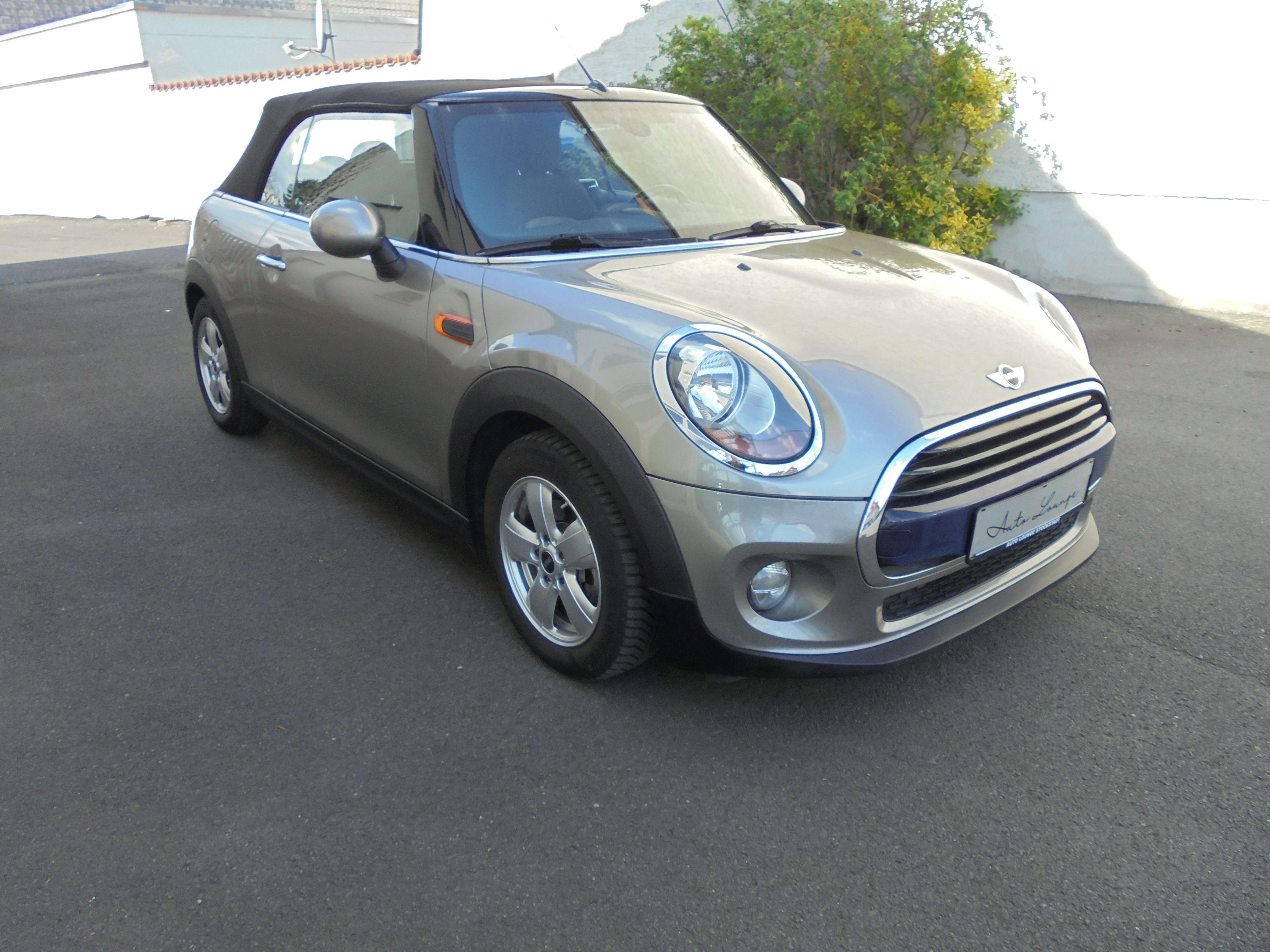 MINI Cooper Cabrio
