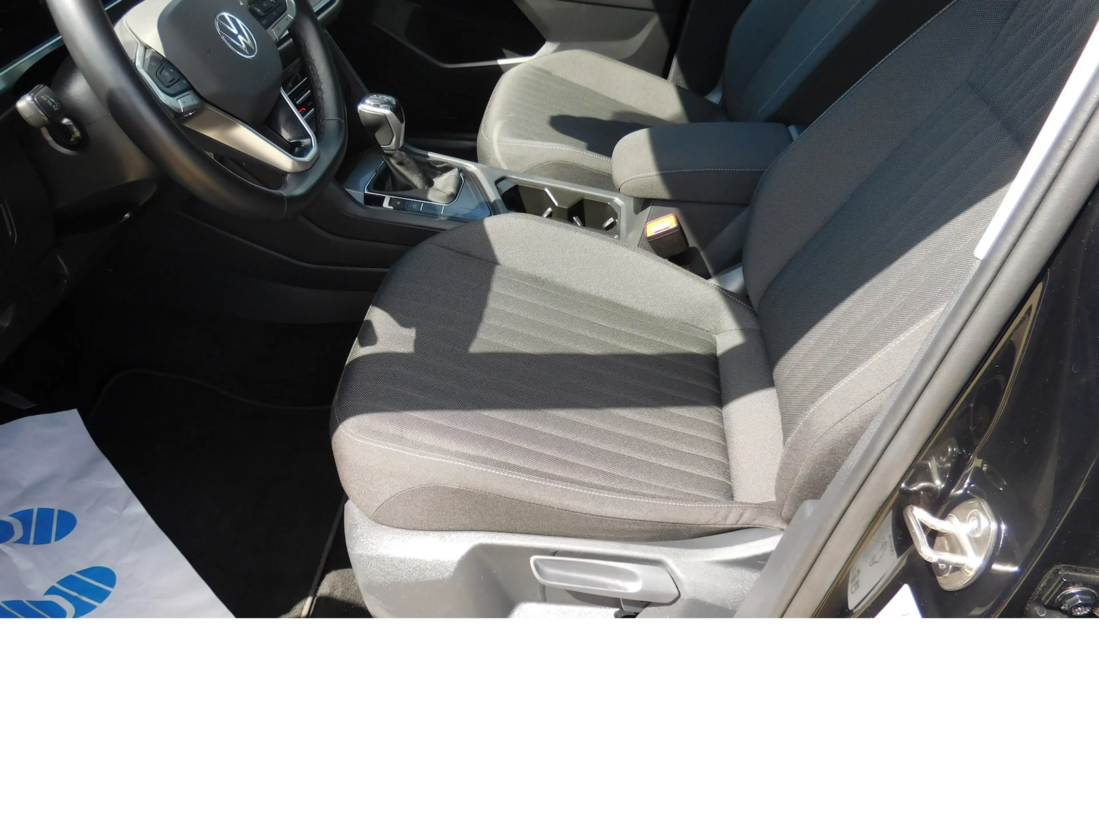 Volkswagen Tiguan Allspace 1.5 TSI Life 7 Sitze Navi DSG — photo 13