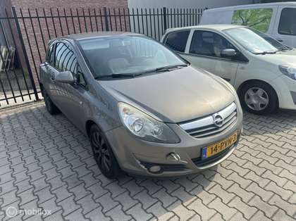 Opel Corsa 1.2-16V Cosmo Kopling slipt