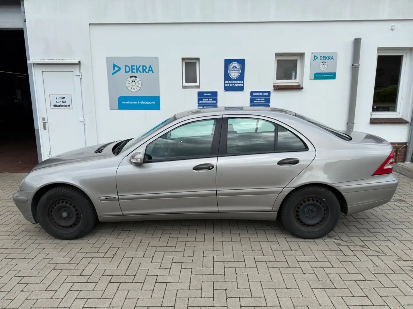 Mercedes-Benz C 200 CDI Lim.*KLIMA* Silber - 2