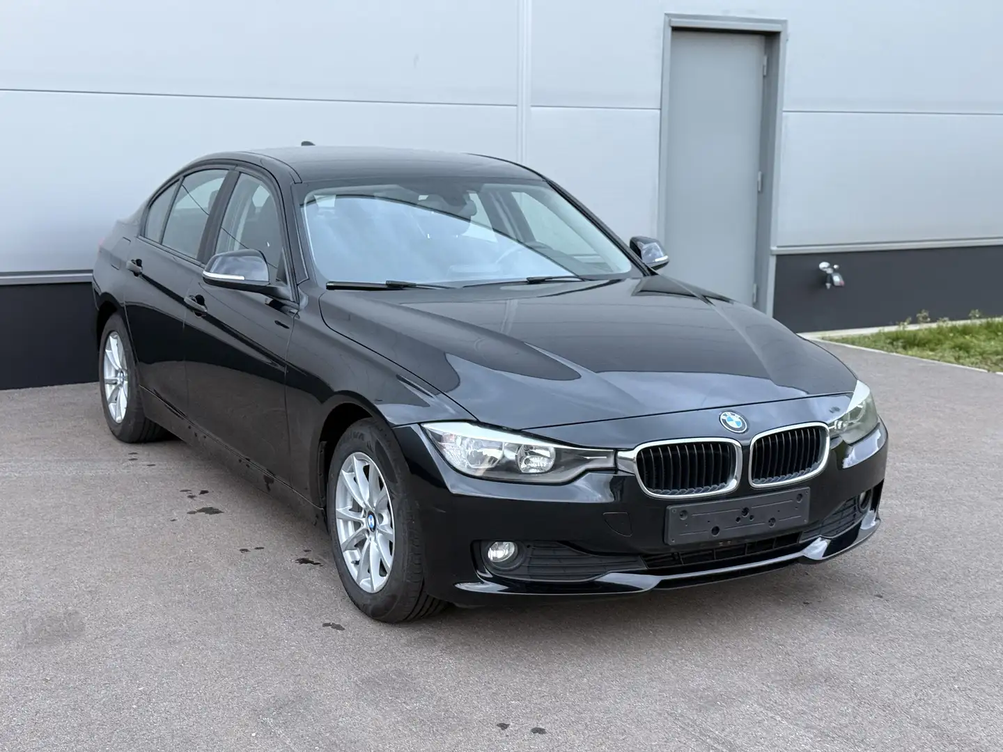 BMW 316 d Negru - 1