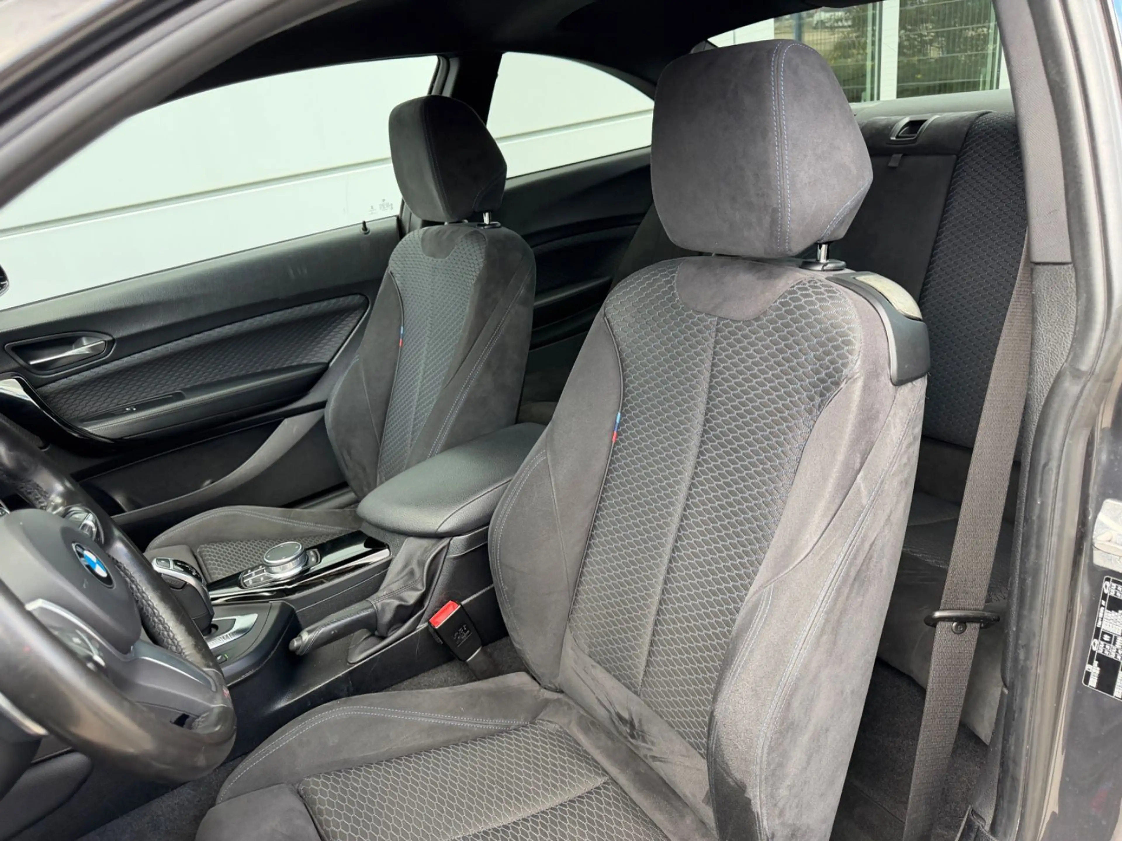 BMW 220 2 Coupe 220 d M Sport — photo 11