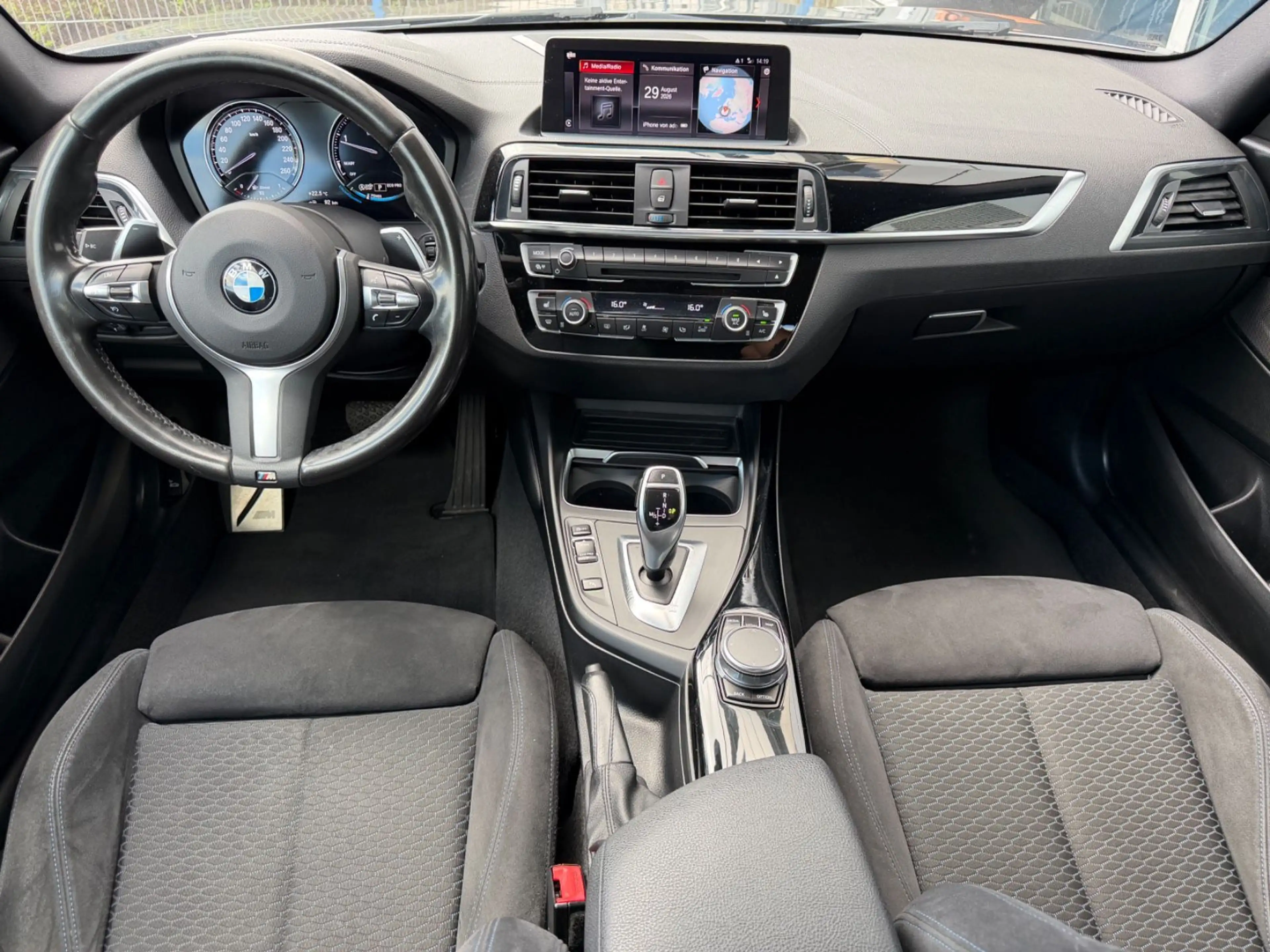 BMW 220 2 Coupe 220 d M Sport — photo 14