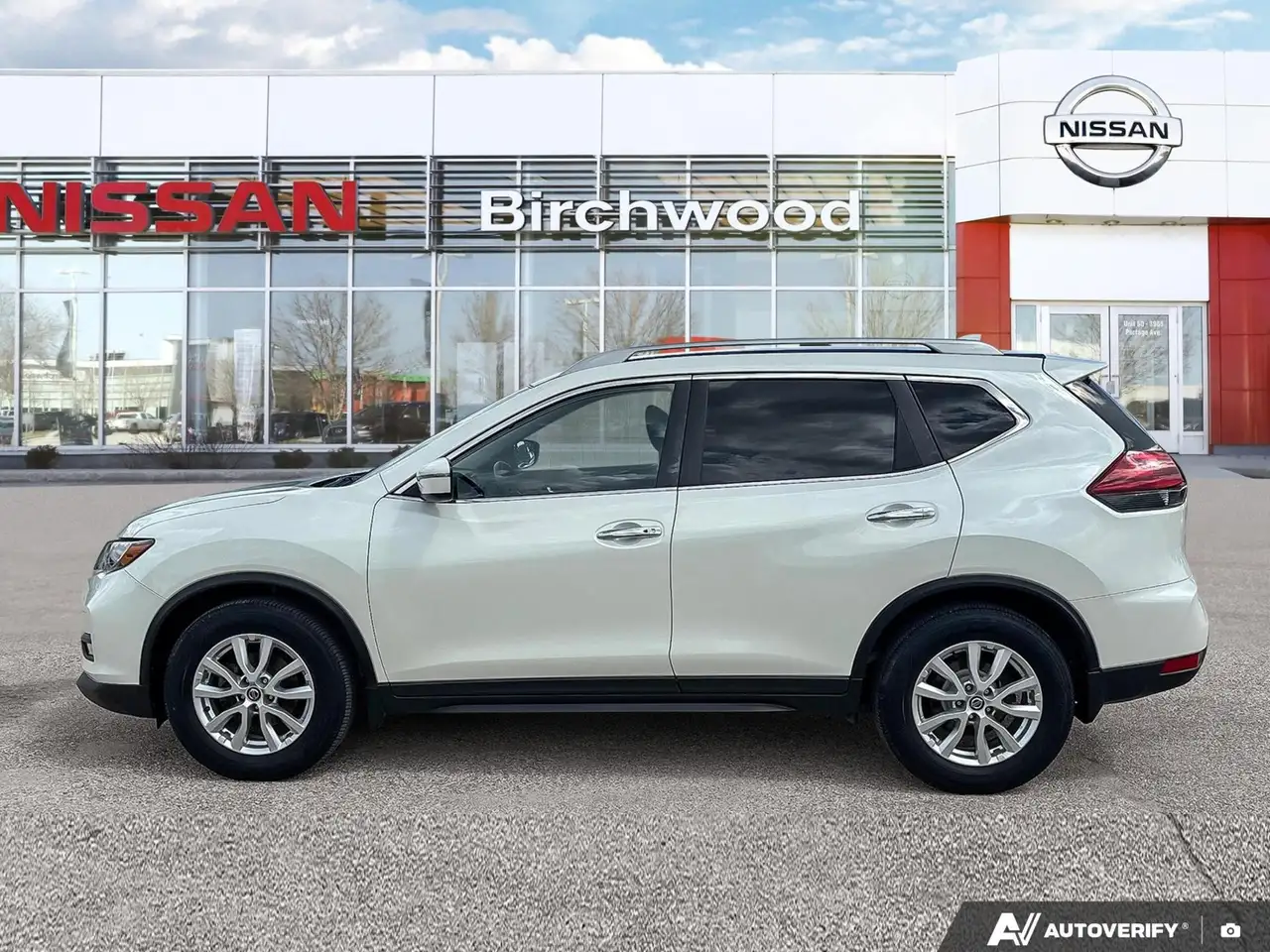 Nissan Rogue снимка Nissan Rogue