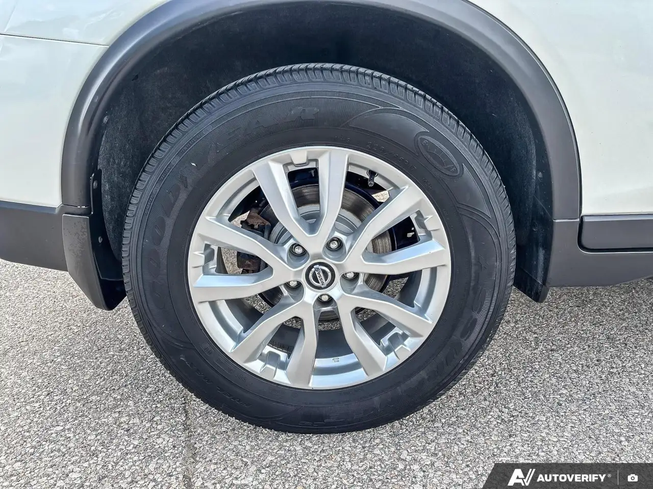 Nissan Rogue снимка Nissan Rogue