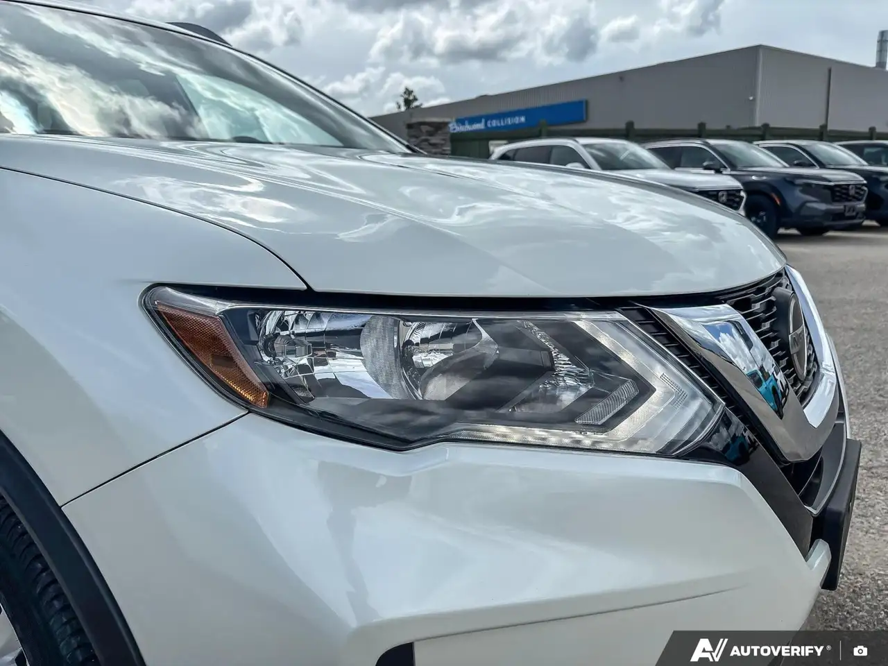 Nissan Rogue снимка Nissan Rogue
