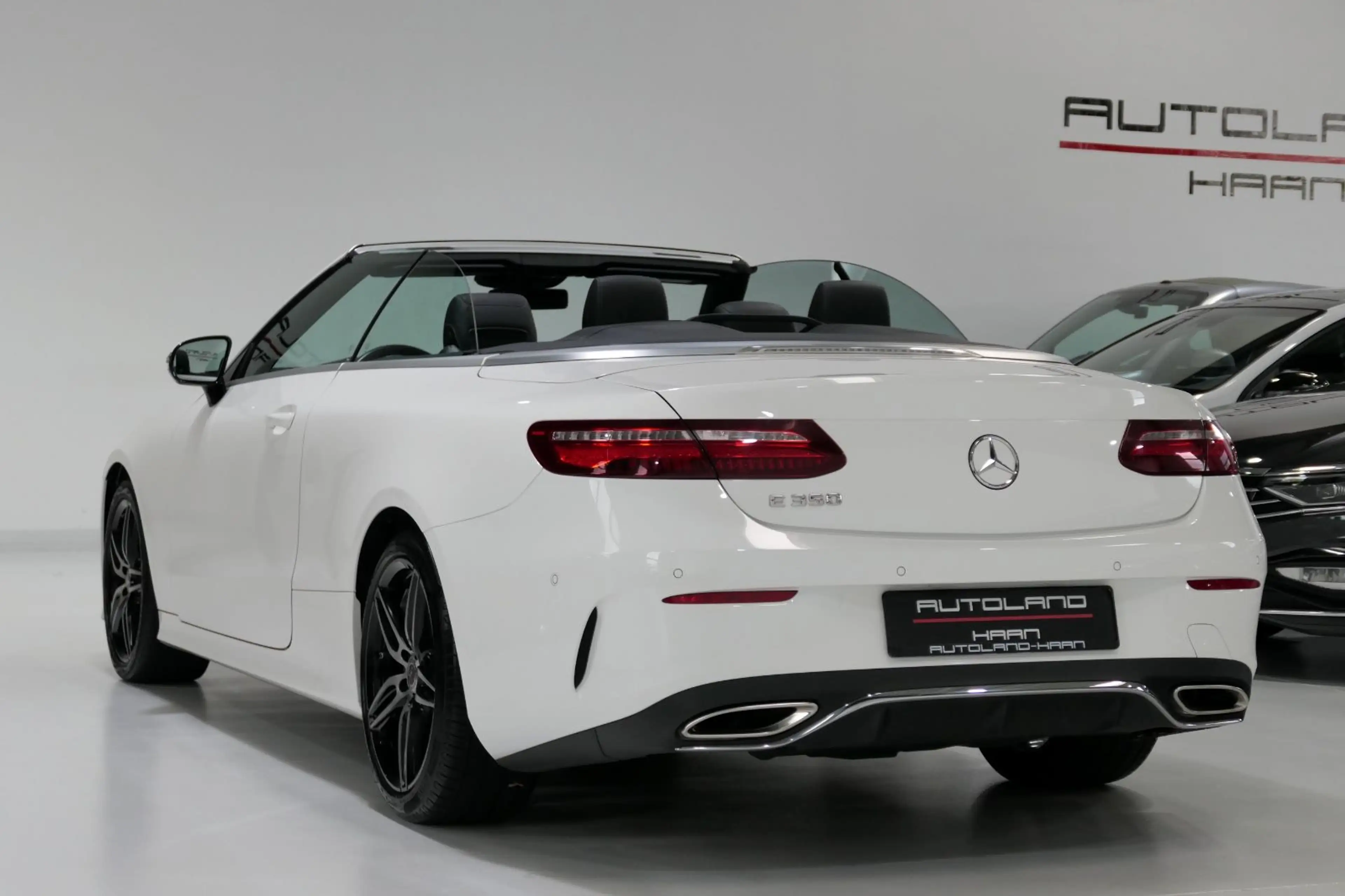 Mercedes-Benz E 350 E350 Cabrio AMG Line *Distronic*Airscarf*Comand* — photo 6