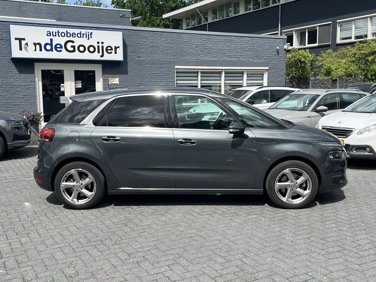 Citroen C4 Picasso 1.6 e-THP Aut. Intensive | NL-AUTO | 1e EIG. | TRE Gris - 2