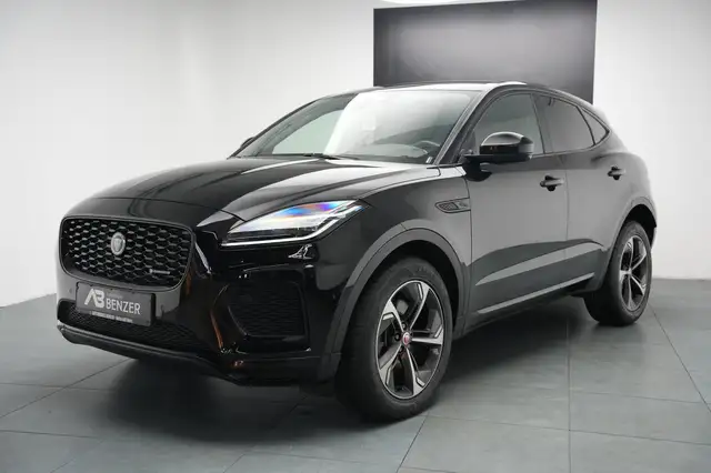 Jaguar E-Pace view 4