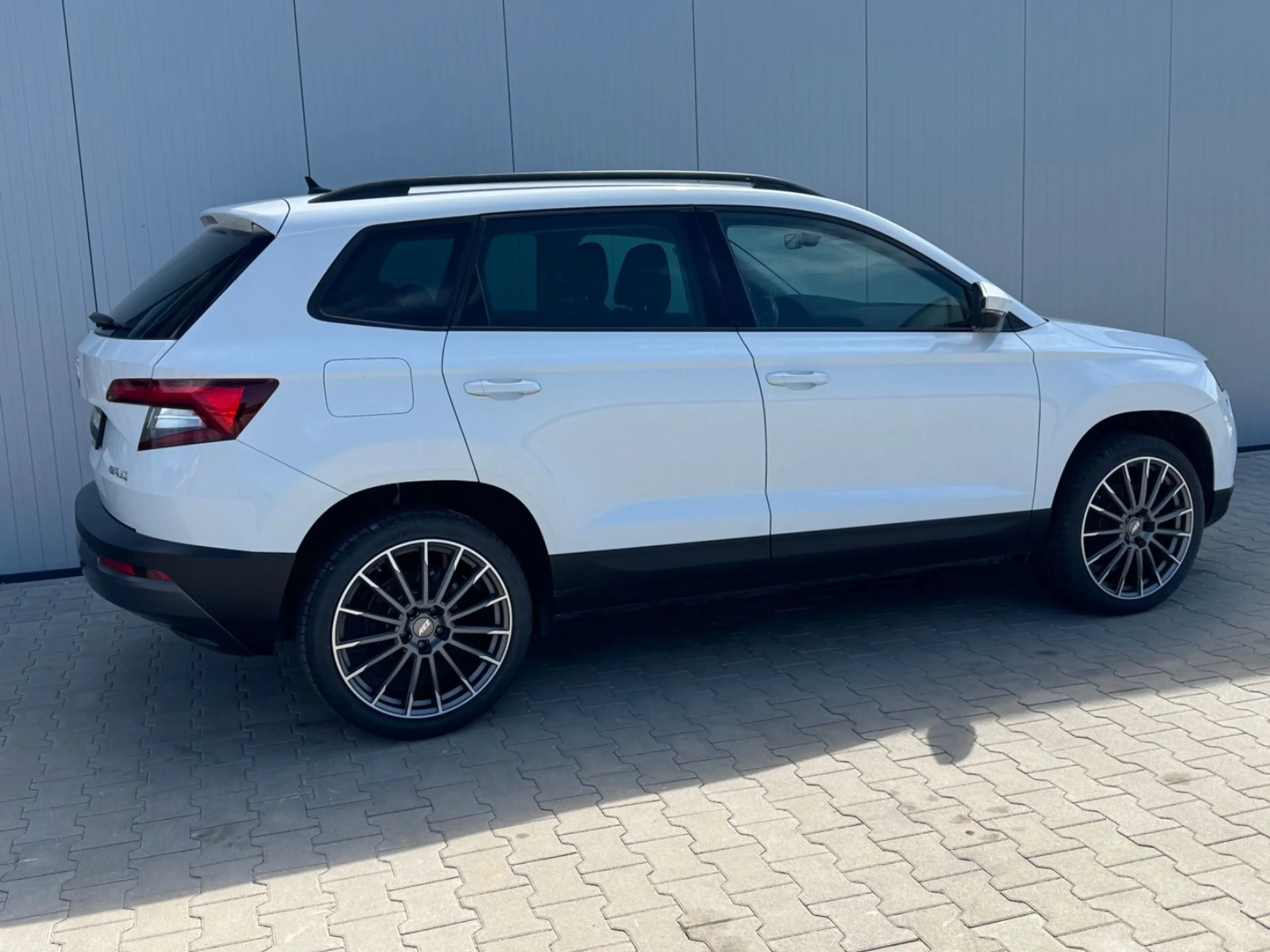 Skoda Karoq 1.5 TSI DSG LED/Tel/Sitzheiz.CarPlay — photo 3