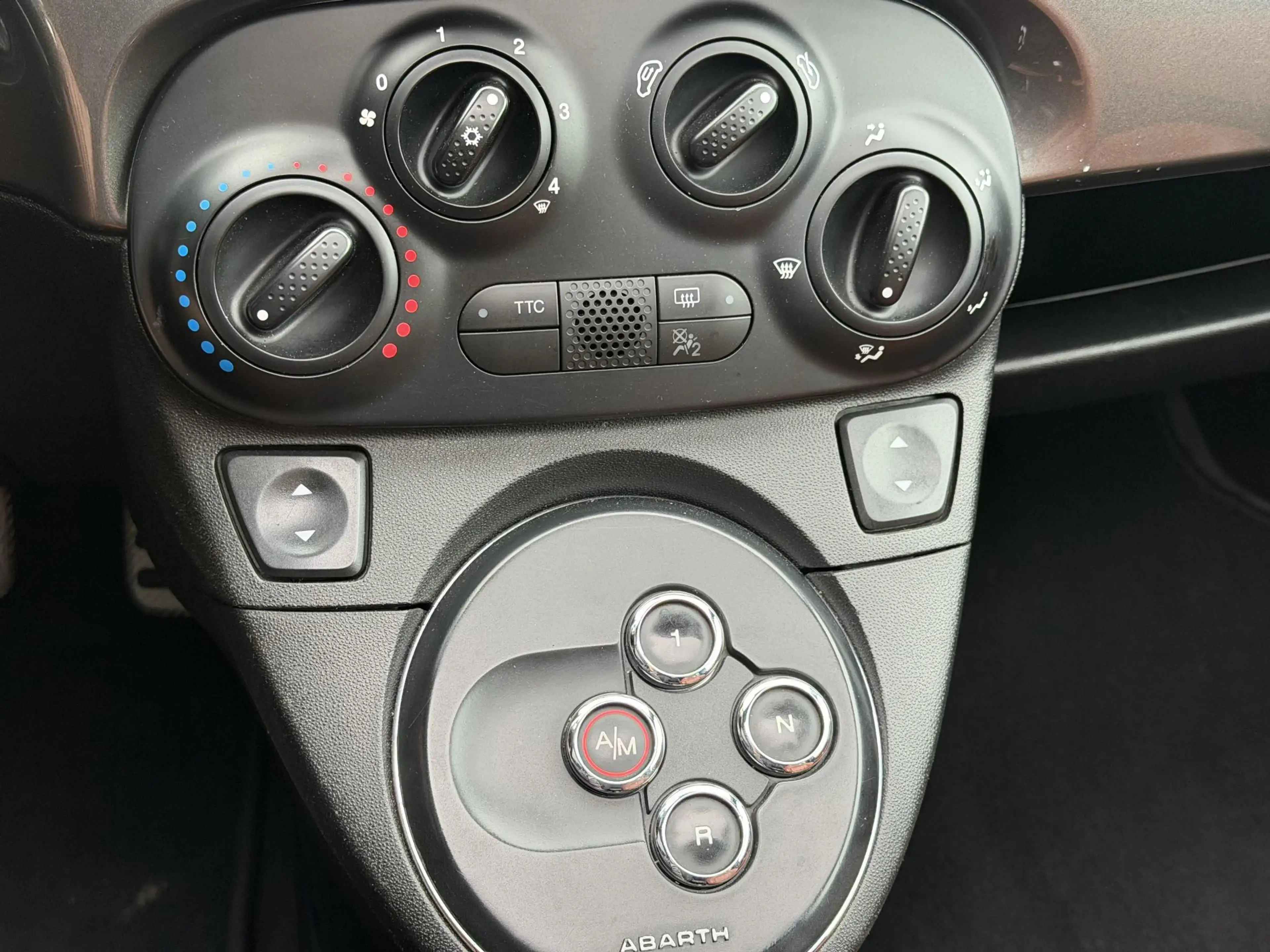 Fiat 500 Abarth 1.4 T-Jet Turismo AUTOMAAT | PANORAMADAK | SPORT L — photo 15