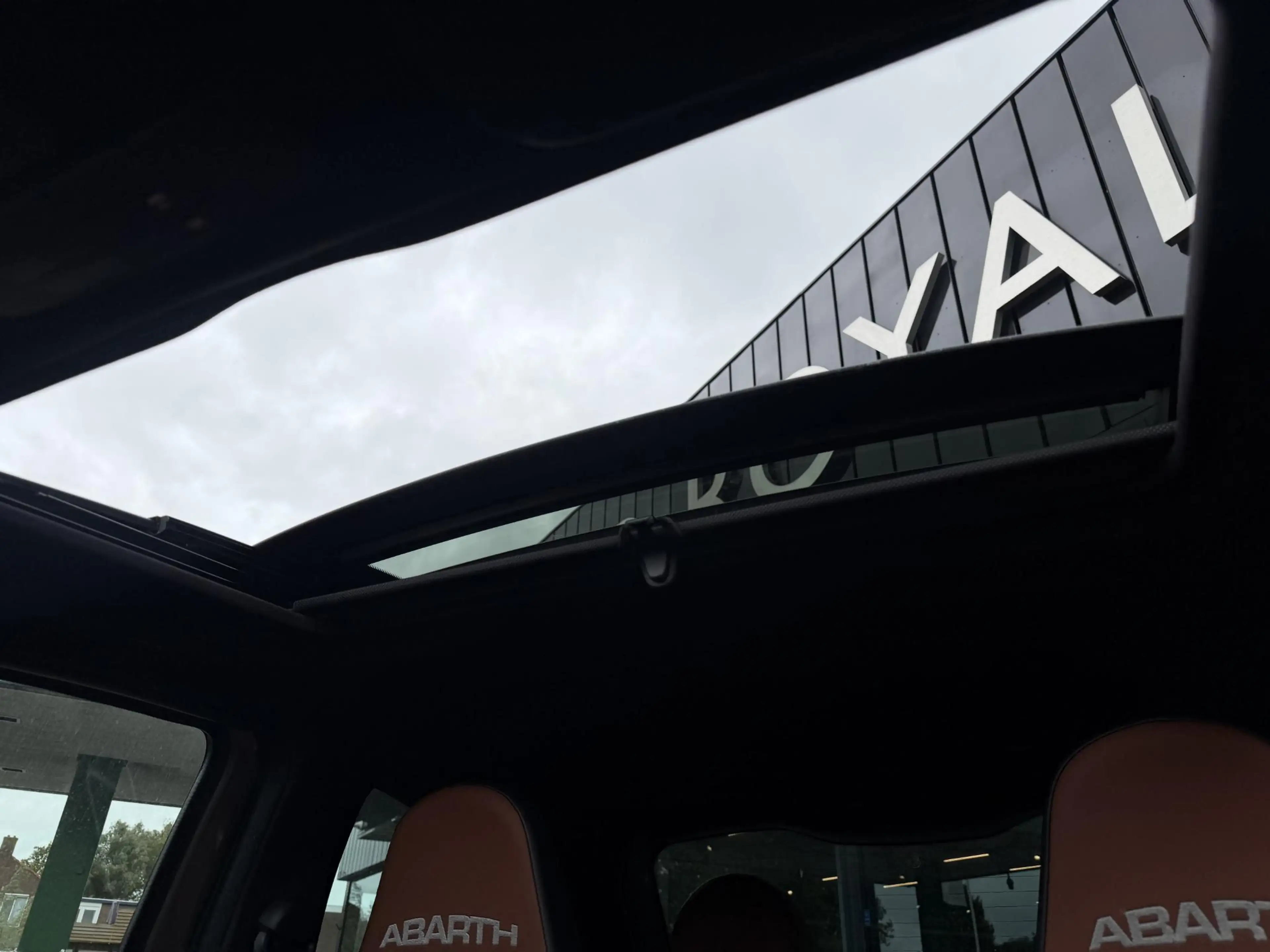 Fiat 500 Abarth 1.4 T-Jet Turismo AUTOMAAT | PANORAMADAK | SPORT L — photo 11