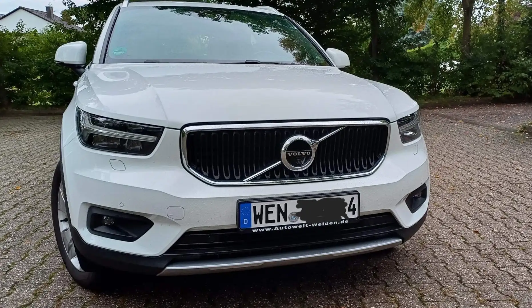 Volvo XC40 D4 AWD Geartronic Momentum - 2