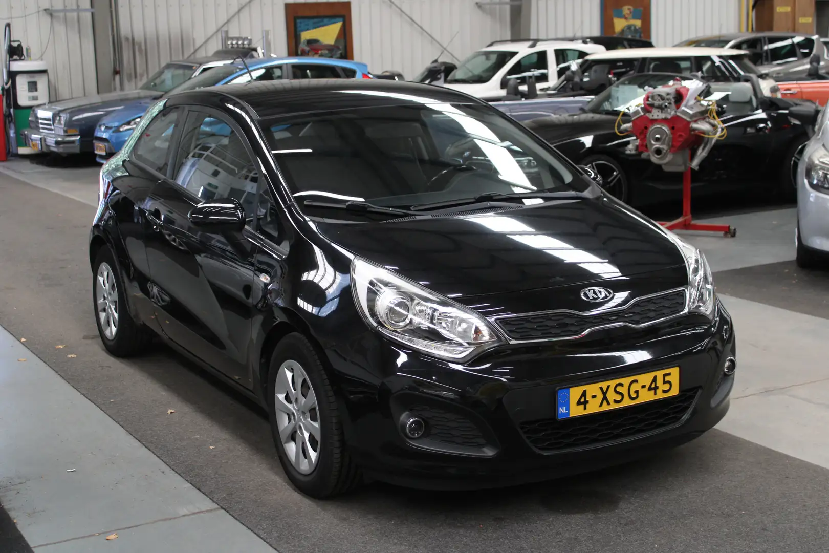 Kia Rio 1.2 CVVT BusinessLine Airco, Cruise Control, Stuur Zwart - 2