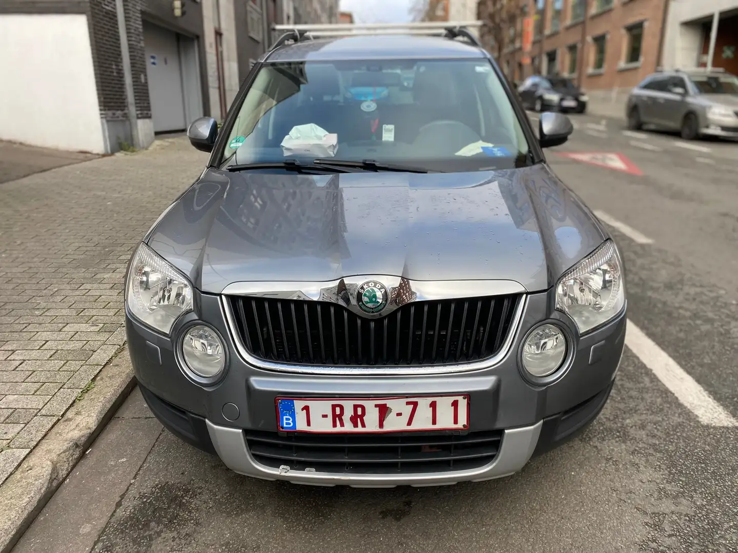 Skoda Yeti Yeti 1.6 CR TDi GreenLine Ambition DPF Grijs - 1