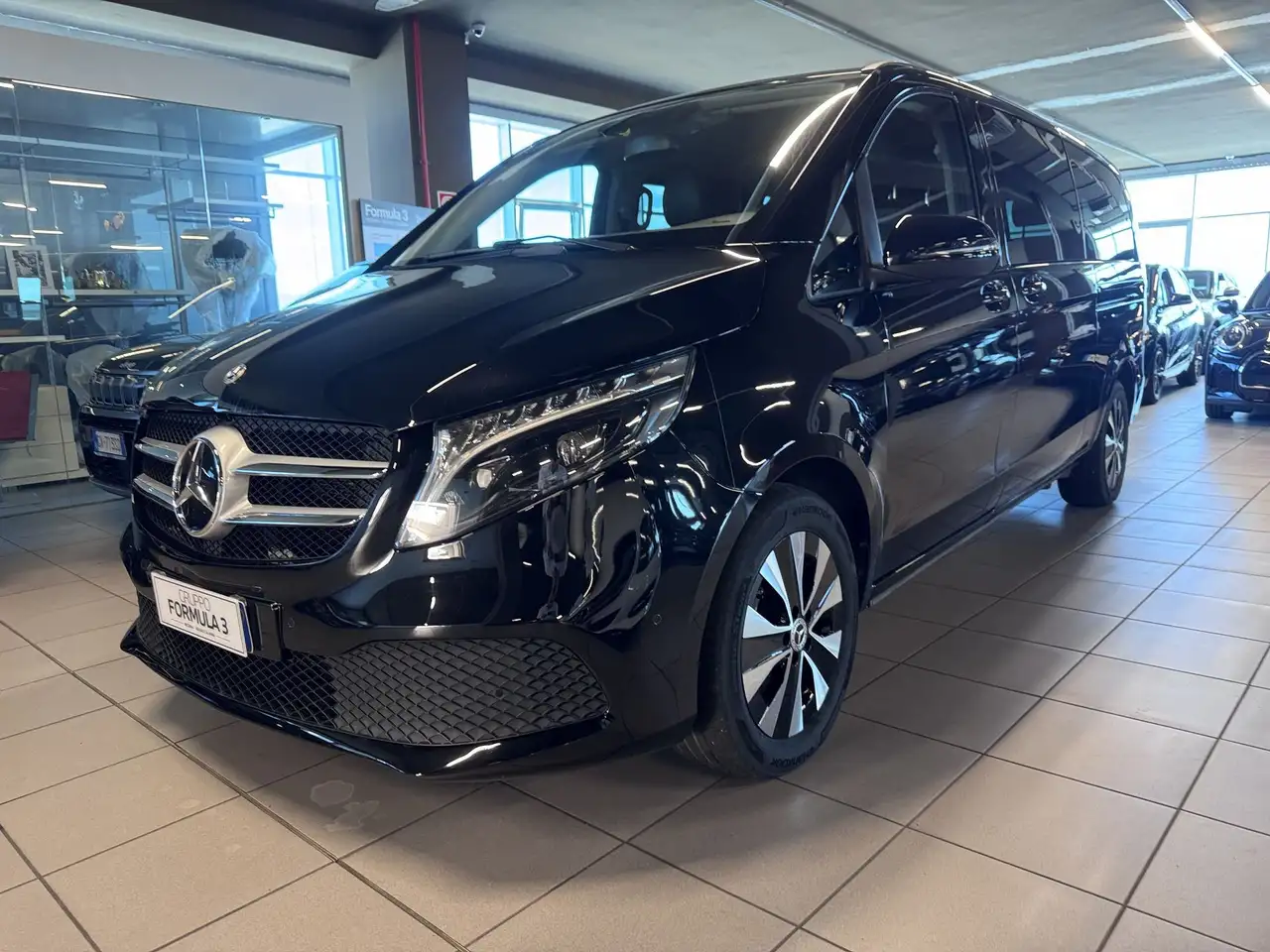 Mercedes-Benz V 250