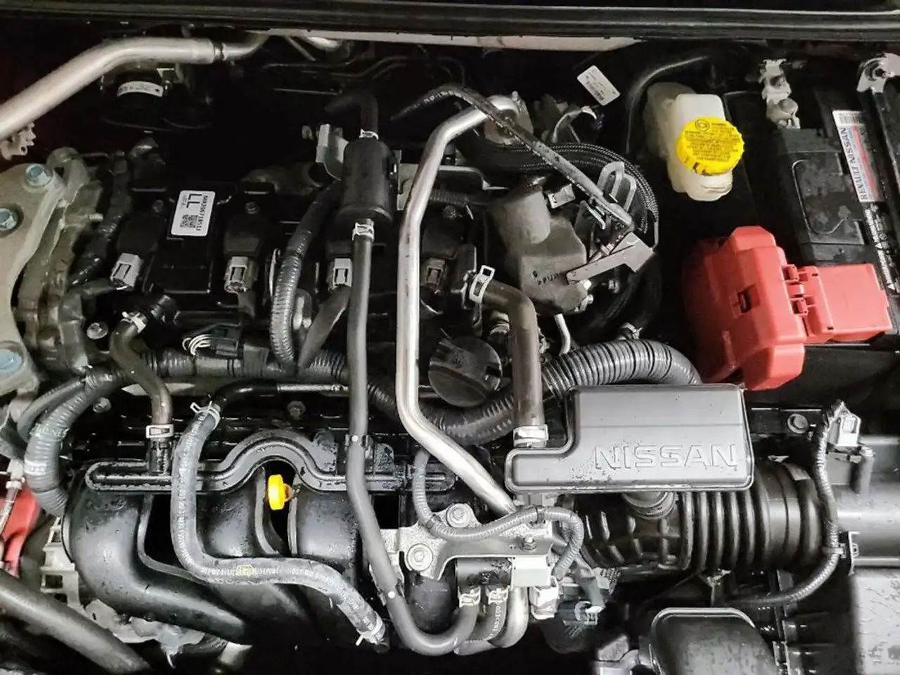 Nissan Sentra снимка Nissan Sentra