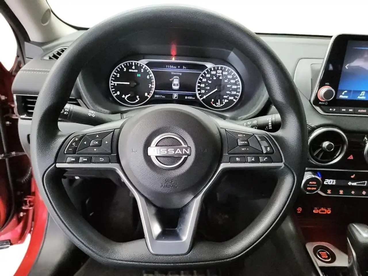 Nissan Sentra снимка Nissan Sentra
