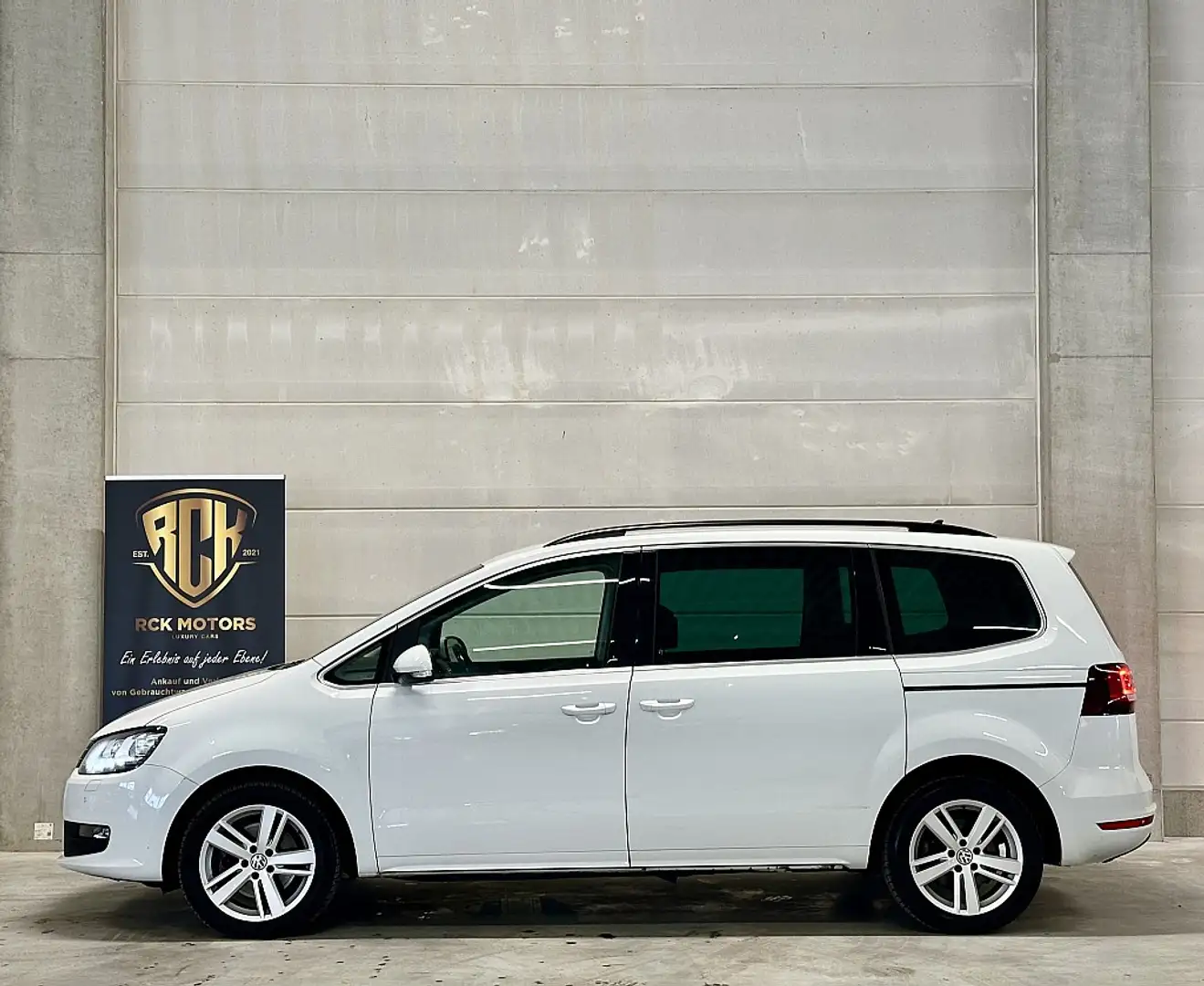 Volkswagen Sharan Business BMT SCR 2,0 TDI Weiß - 2