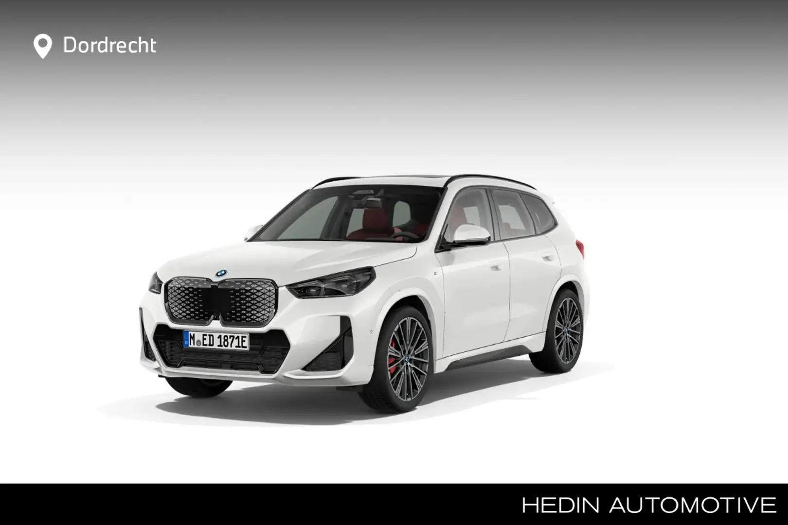 BMW iX1 eDrive20 67 kWh | 20 Inch | M-Sportpakket Pro | In Wit - 1