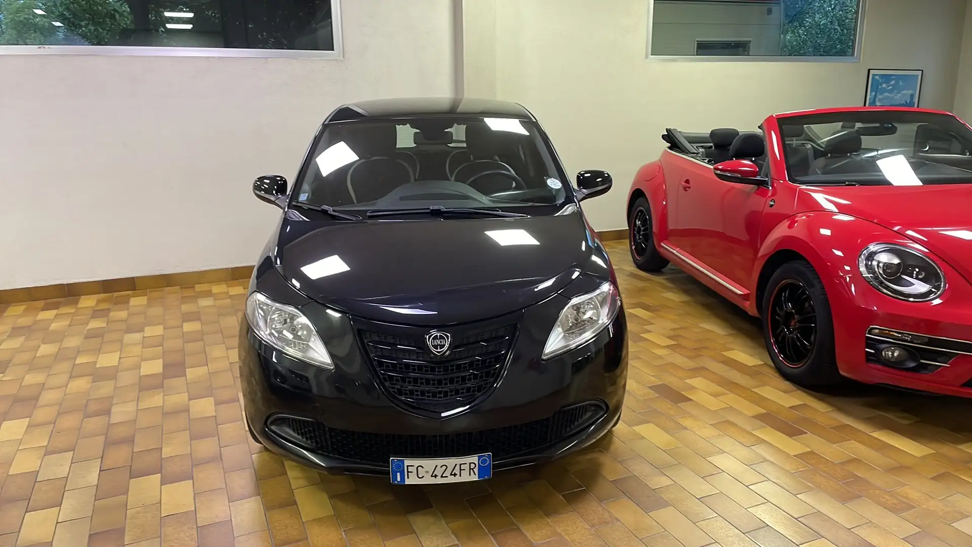 Lancia Ypsilon Ypsilon 1.2 8v Elefantino 69cv Noir - 2