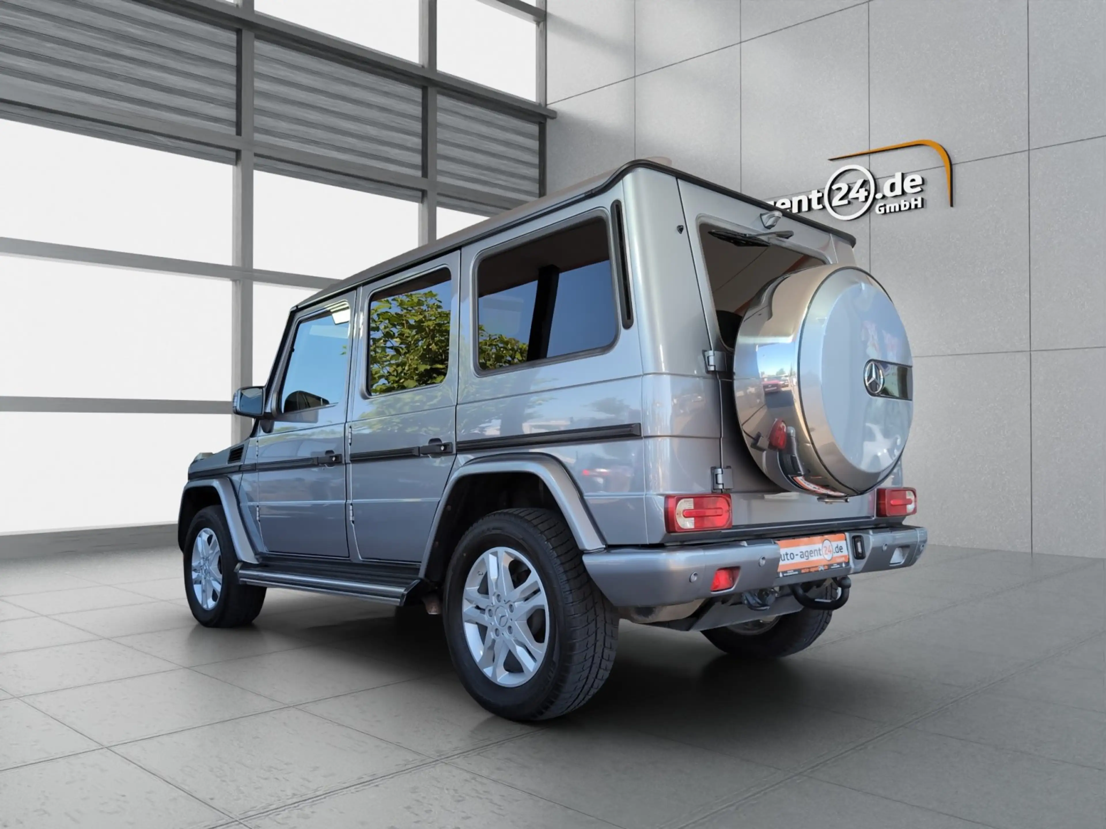 Mercedes-Benz G 350 D /2.Hd/Distro/StandHzg./AHK/H&K/Sitzlüft. — photo 3