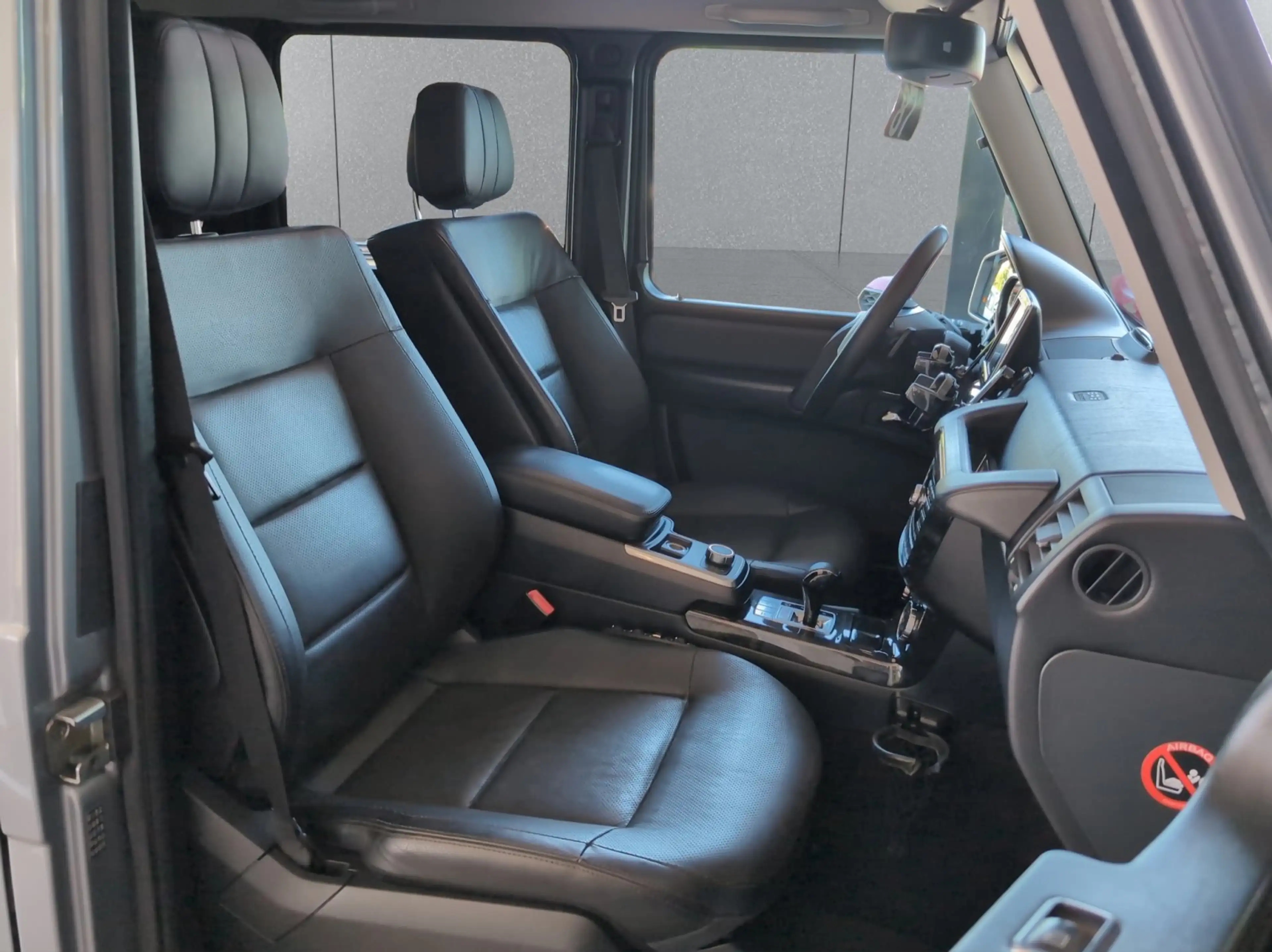 Mercedes-Benz G 350 D /2.Hd/Distro/StandHzg./AHK/H&K/Sitzlüft. — photo 7