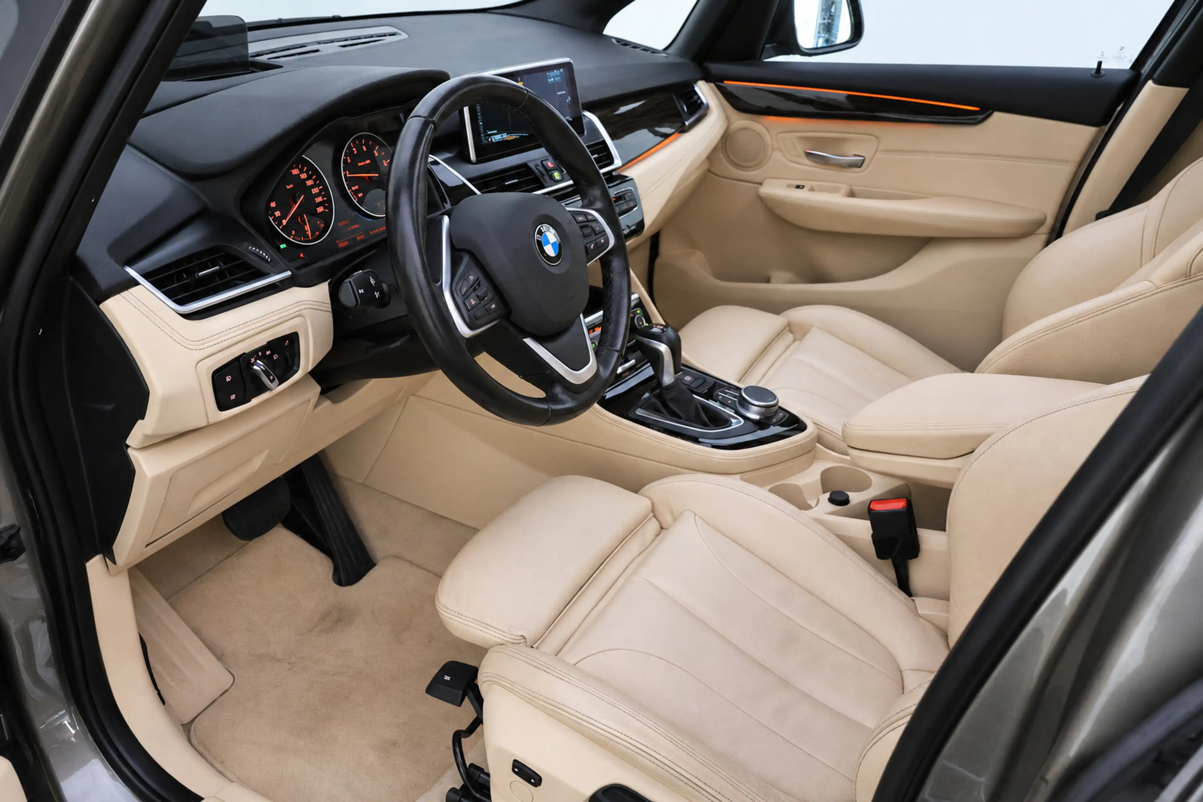 BMW 220 2-serie Active Tourer 220iA High Executive SCHUIFD — photo 16