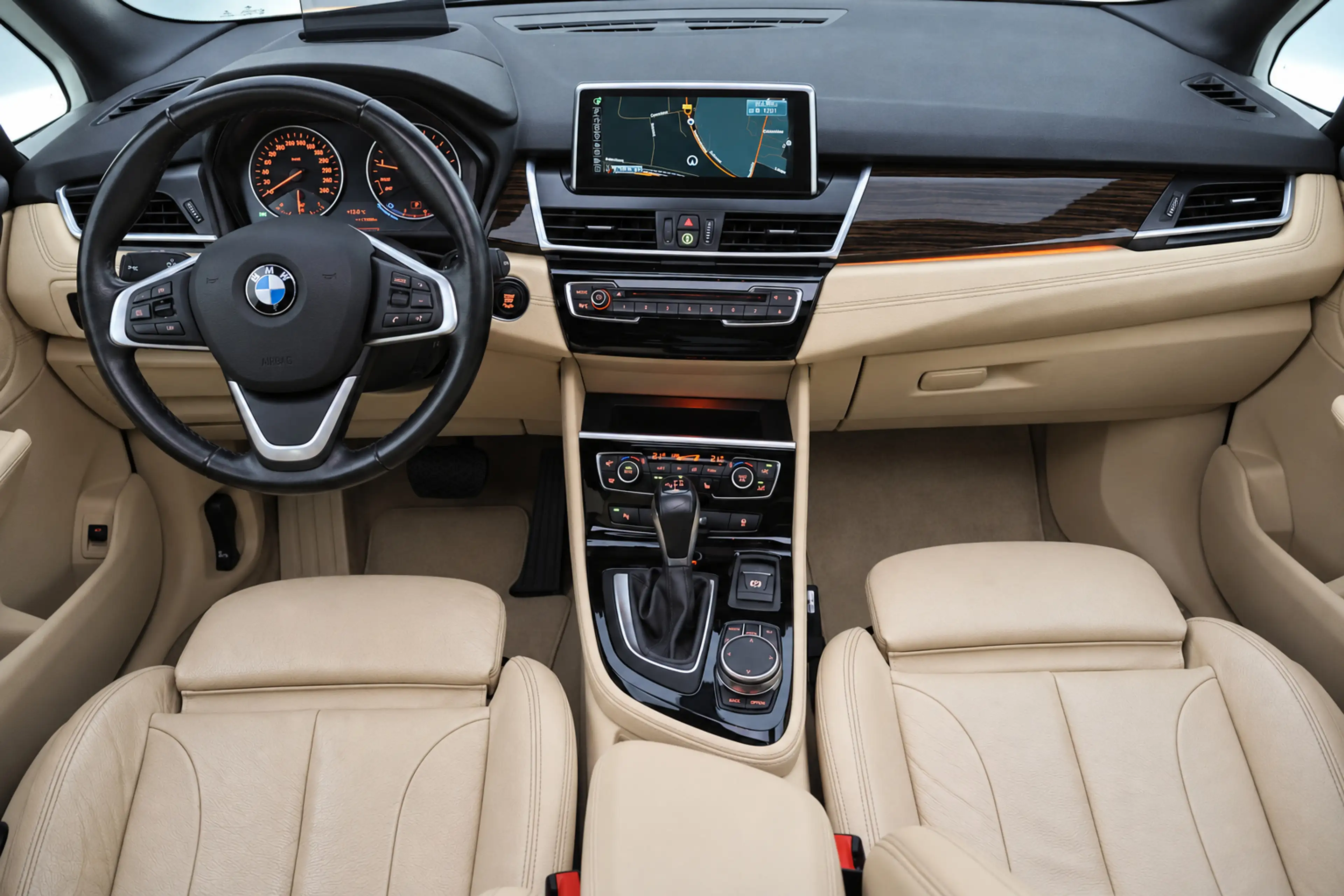 BMW 220 2-serie Active Tourer 220iA High Executive SCHUIFD — photo 17