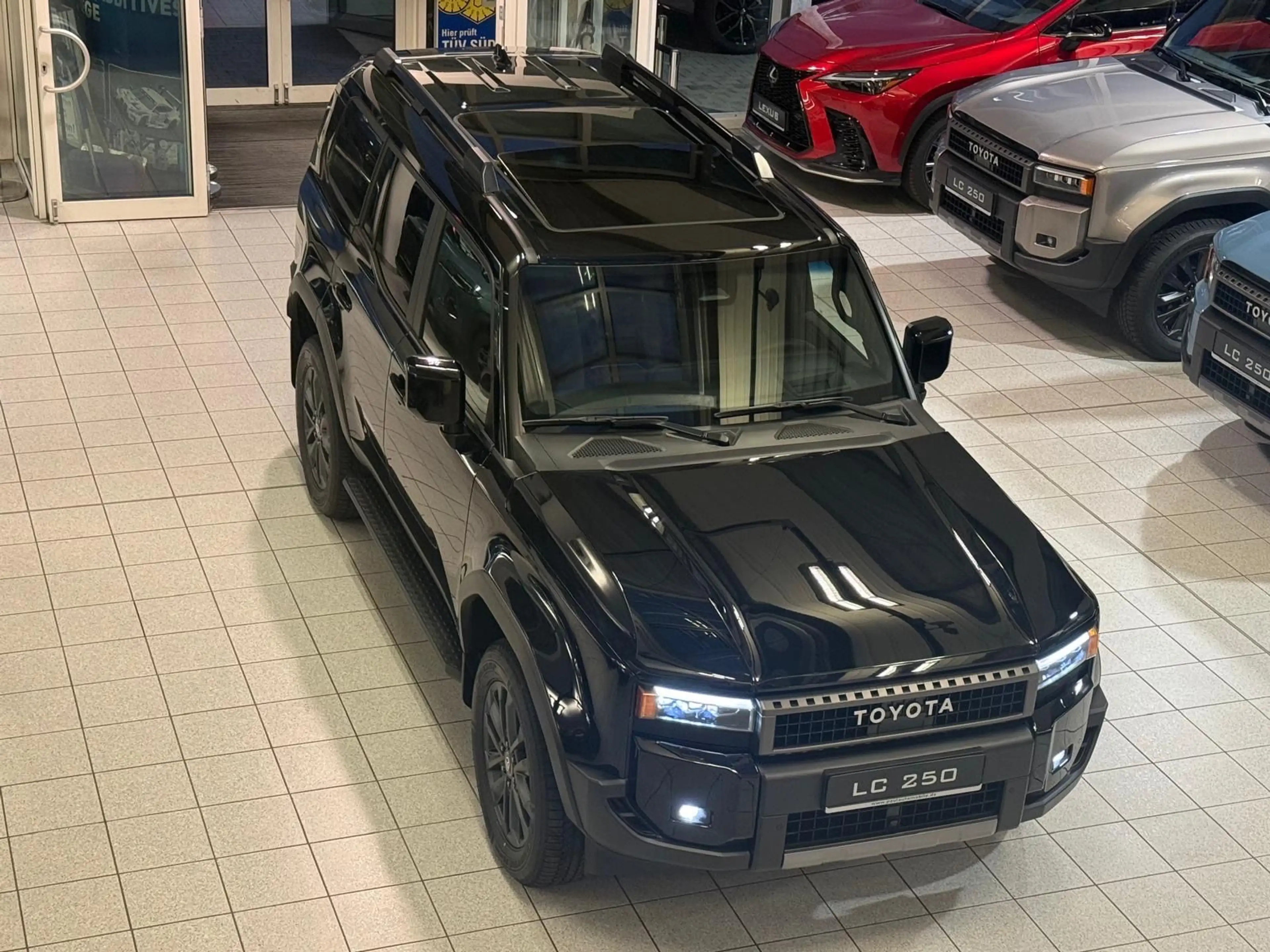 Toyota Land Cruiser 250 - LOUNGE-MILD HYBRID-PANORAMA-HEAD UP