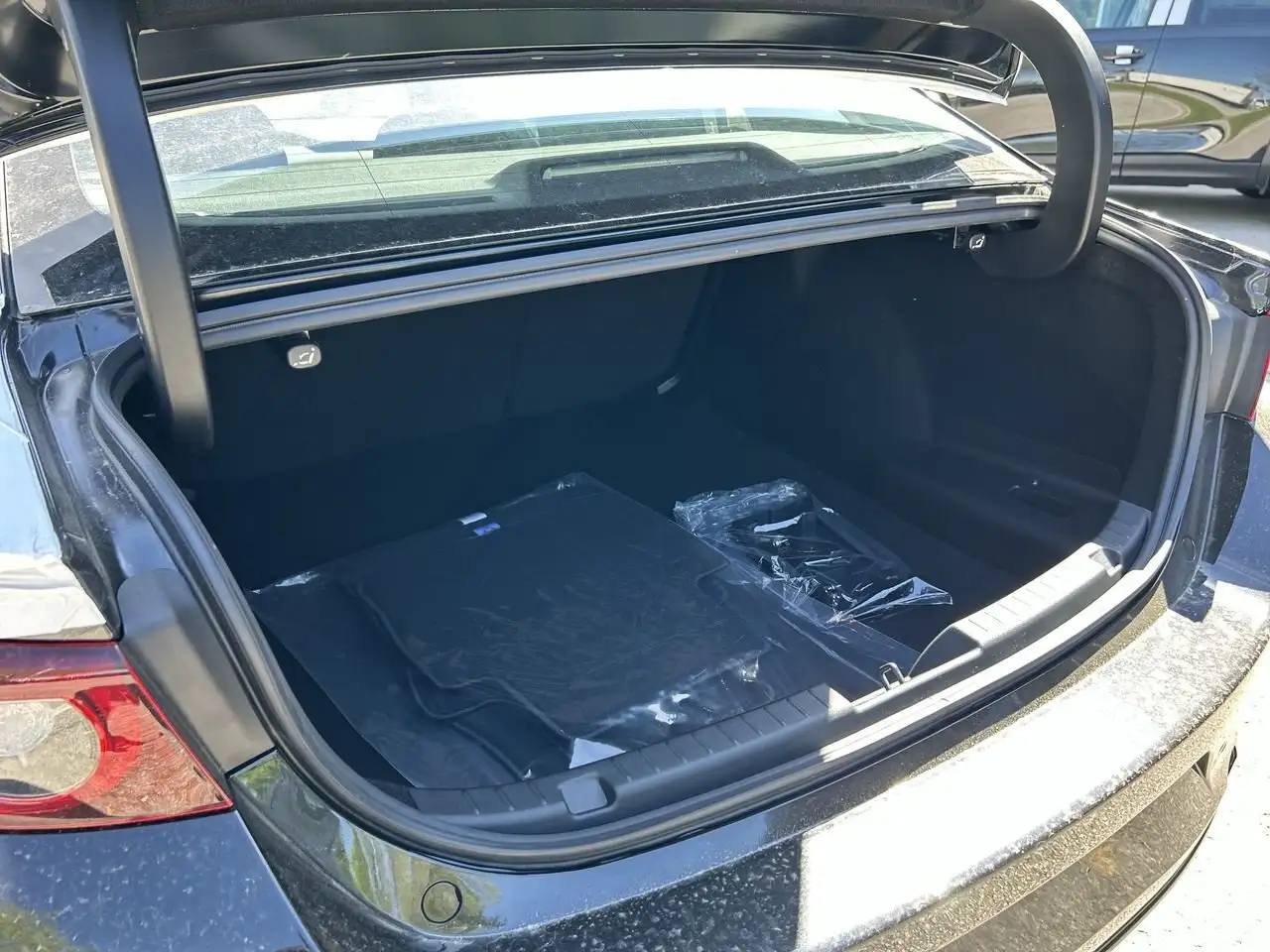 Mazda 3 снимка Mazda 3